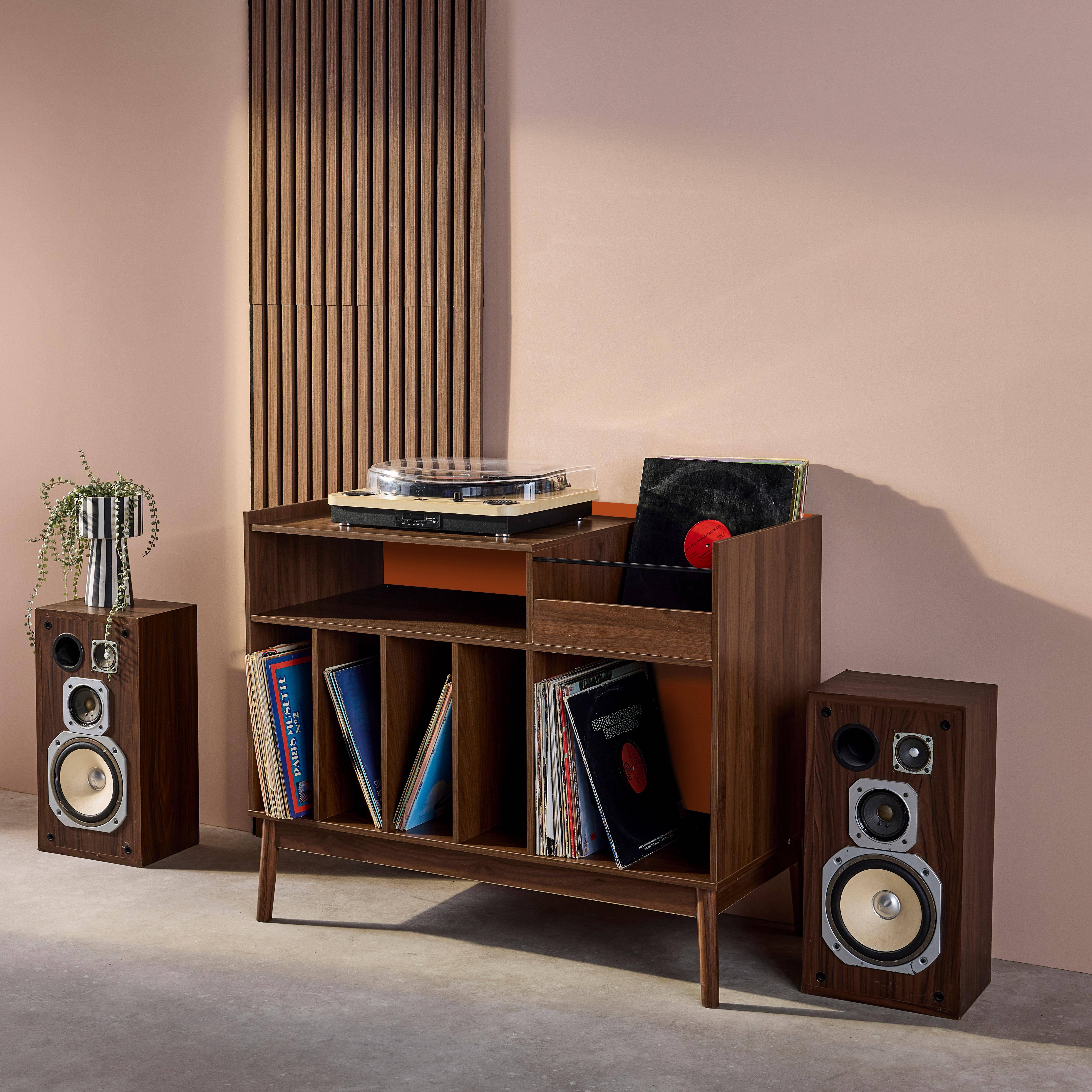 Vintage vinyl meubel met donkere houtlook en oranje achterwand 100cm - Nepal Photo2