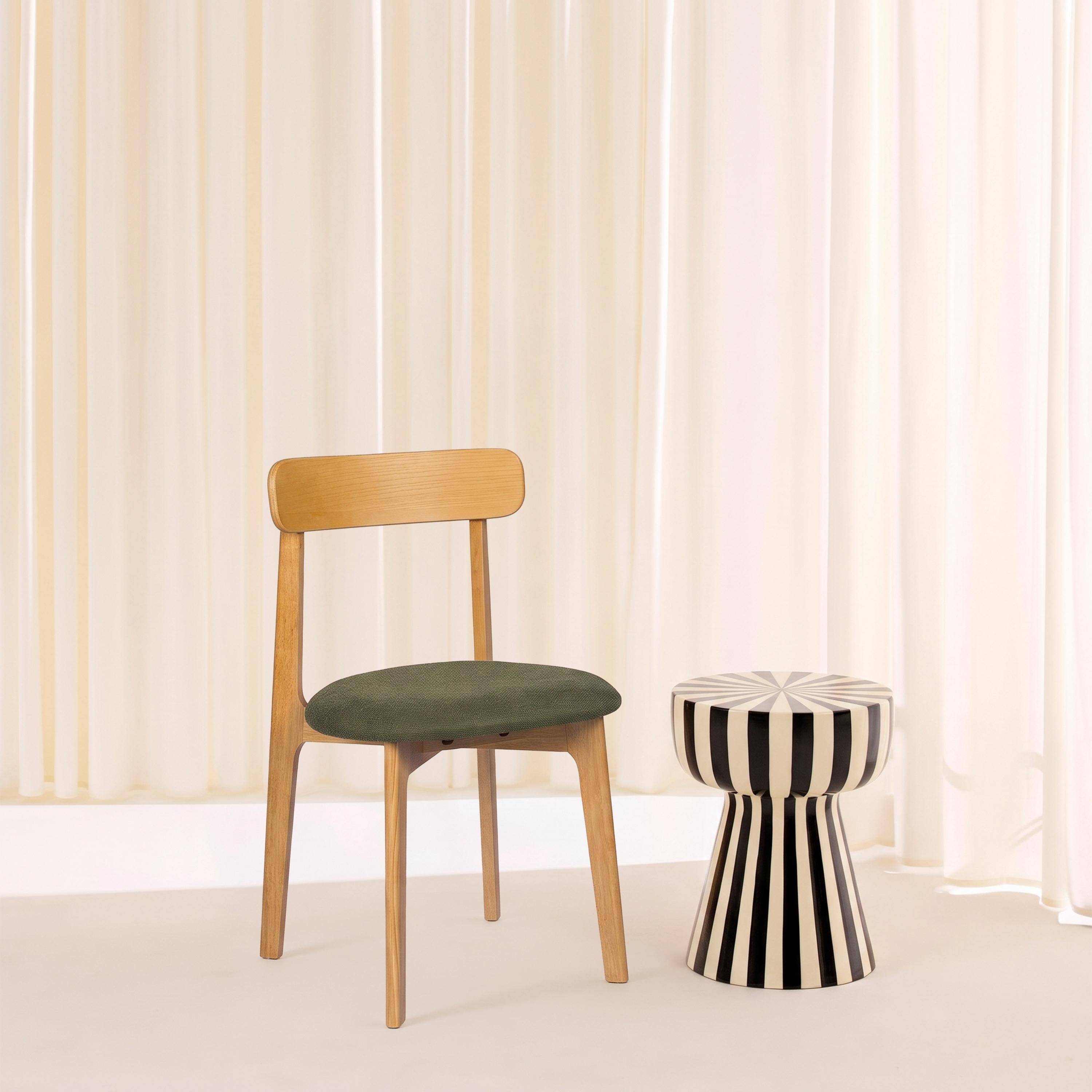 Lot de 2 chaises vintage bois d'hévéa naturel et tissu texturé kaki - Victoire,sweeek,Photo2