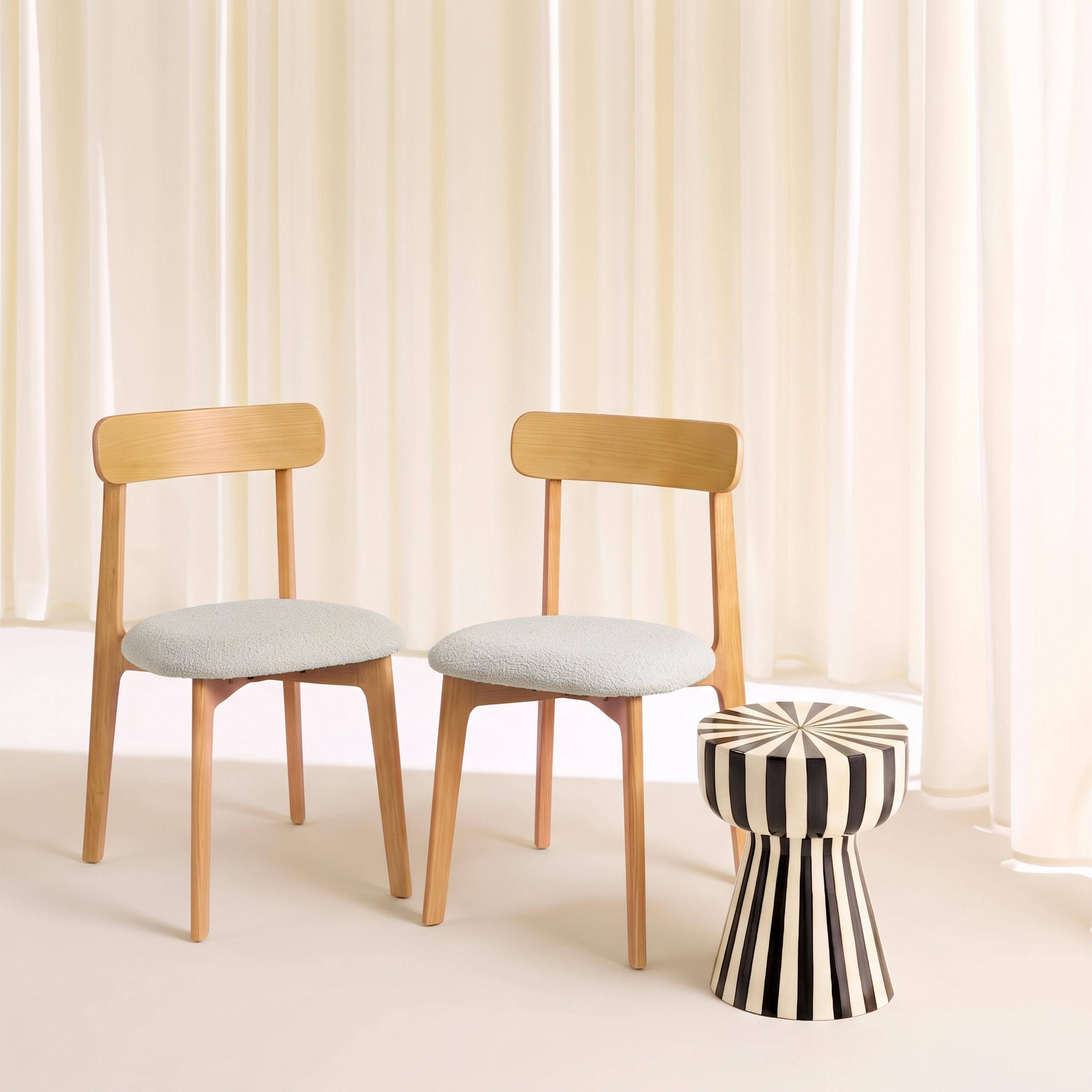 Lot de 2 chaises vintage bois d'hévéa naturel et tissu texturé blanc cassé - Victoire Photo1