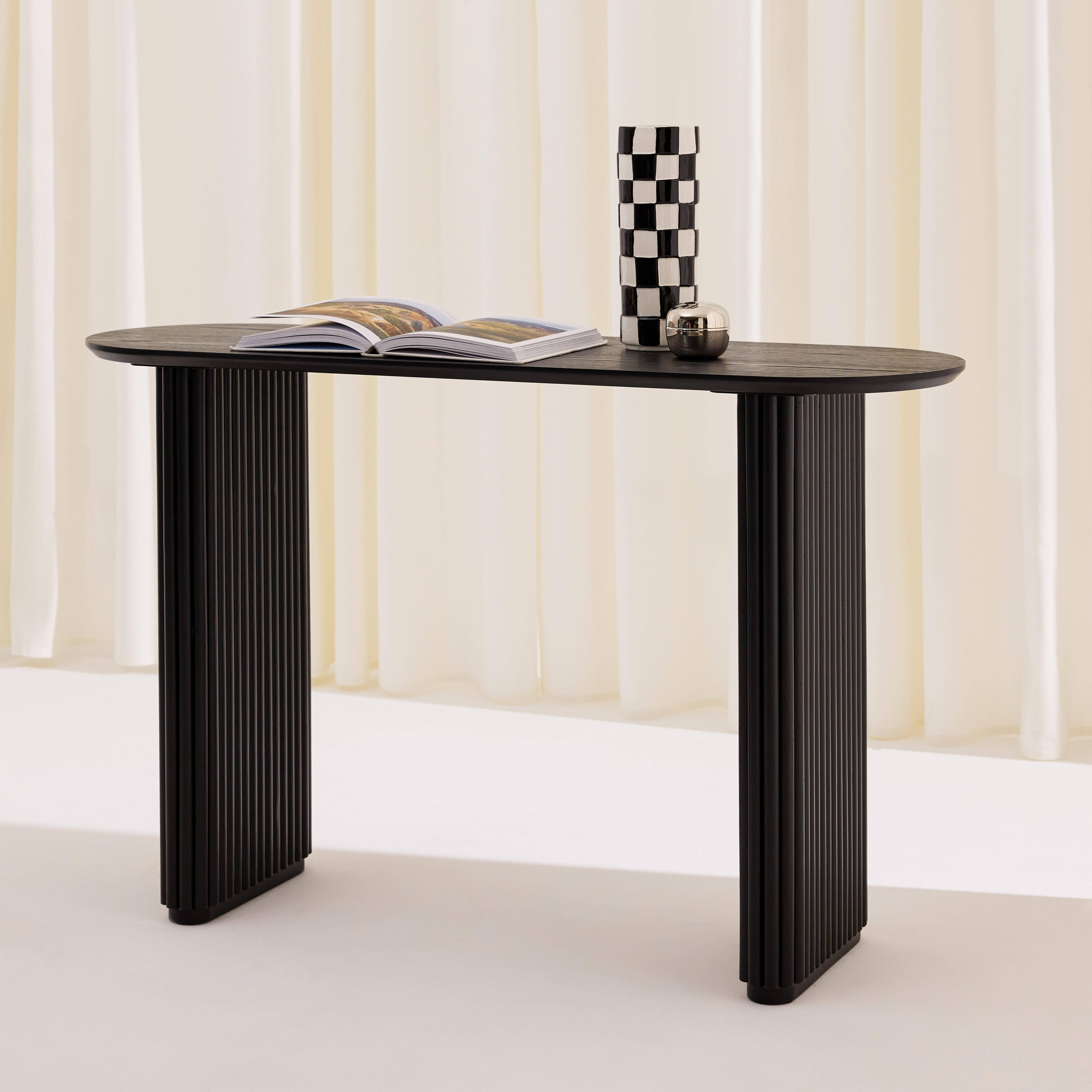Consola ovalada de madera de caucho con chapa de roble, Gabrielle, Negro, 120x38x75 cm,sweeek,Photo2