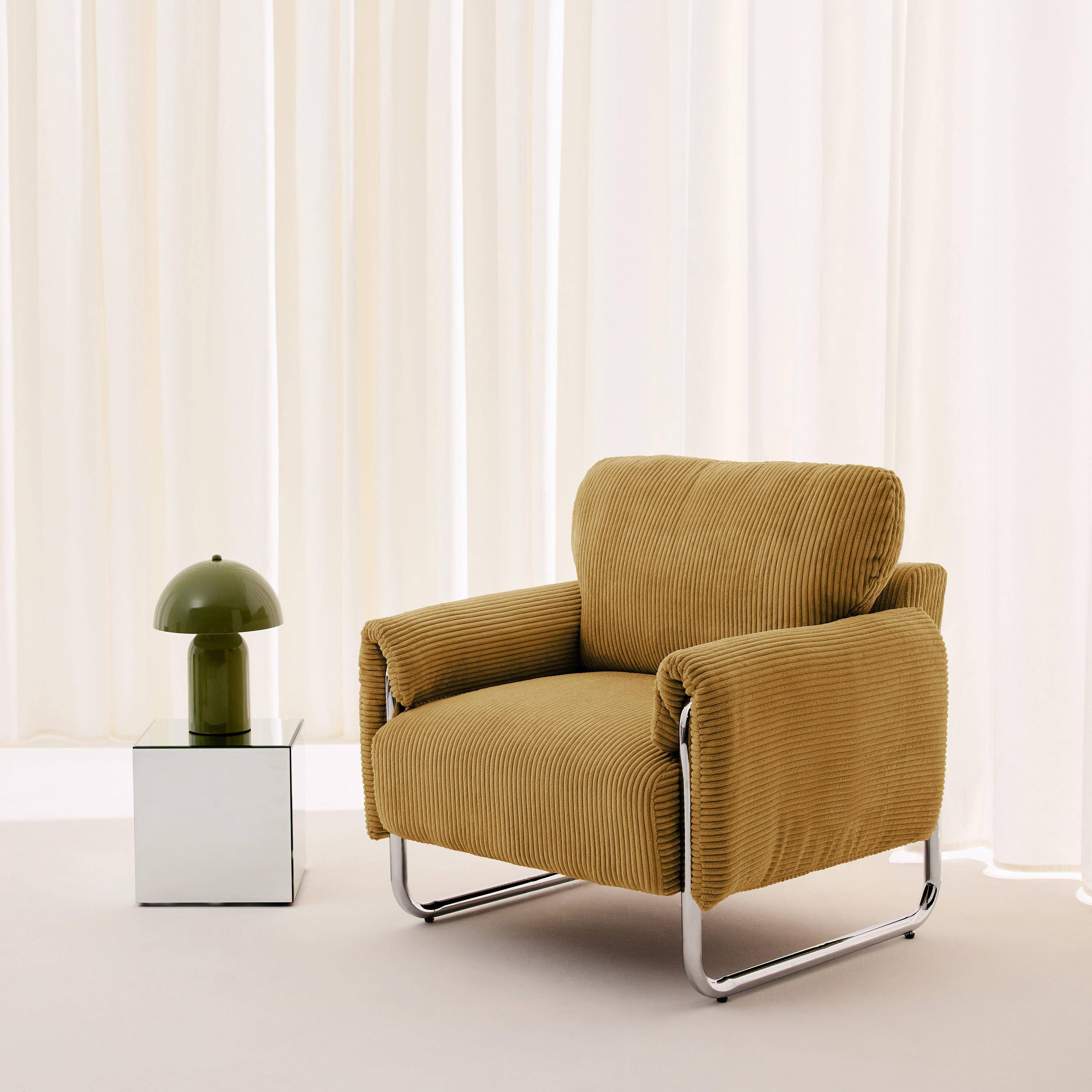 Poltrona vintage em veludo canelado com estrutura em metal cromado Mostarda - 81x80x80 cm Photo1