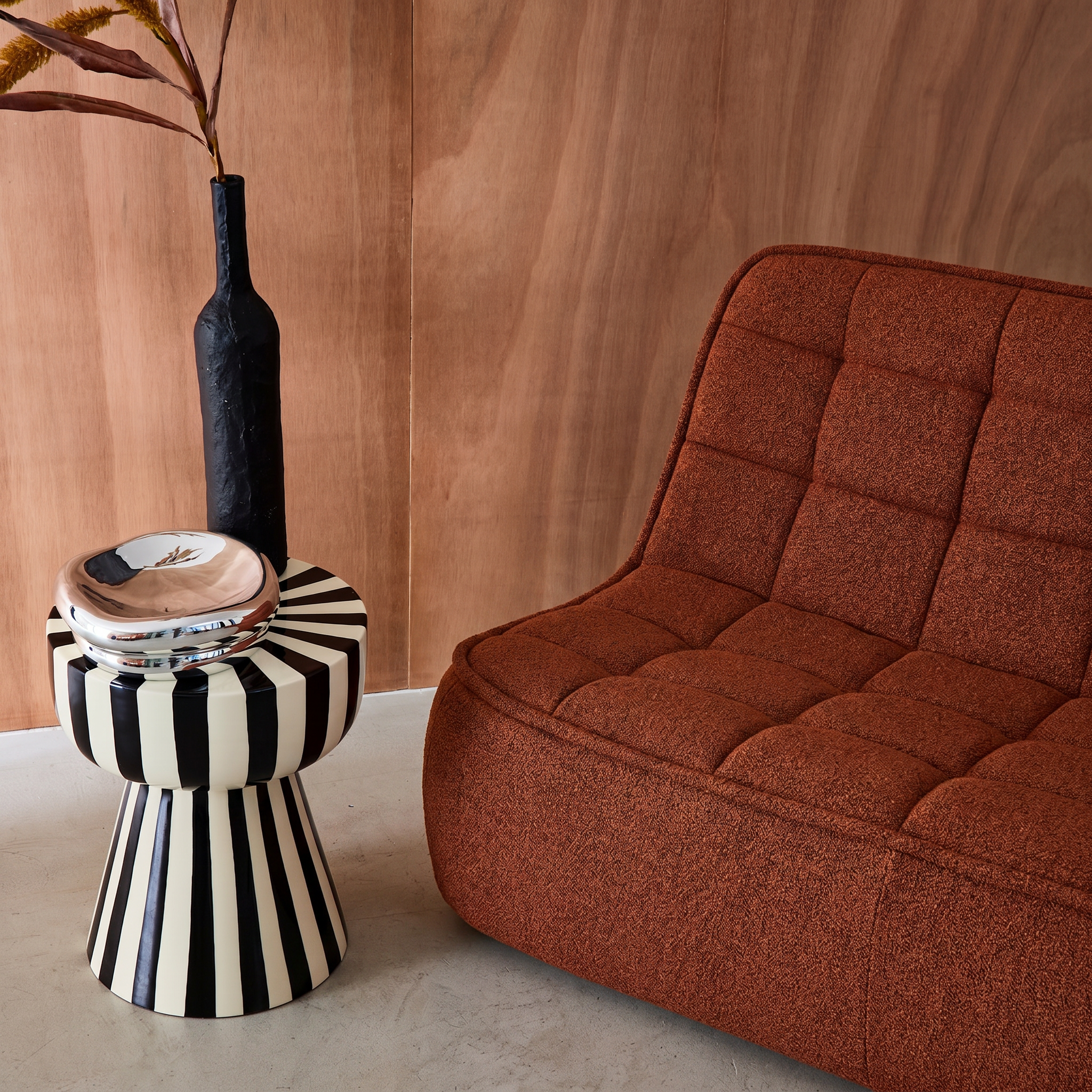 Getextureerde bouclé fauteuil 2-zits bankje terracotta - Boni Photo3