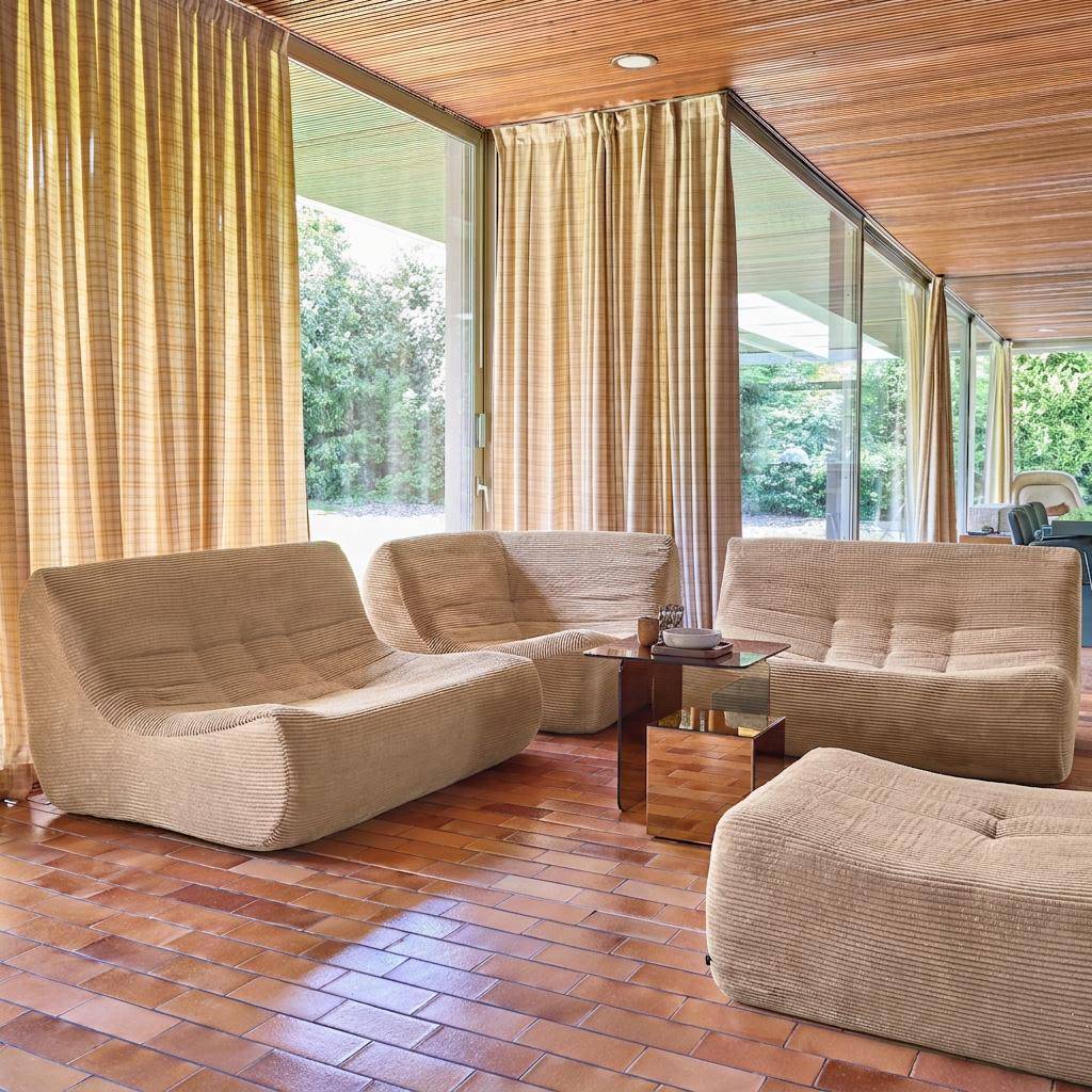 Modułowa sofa narożna 5-osobowa z podnóżkiem z kremowego sztruksu - Sokol Photo1