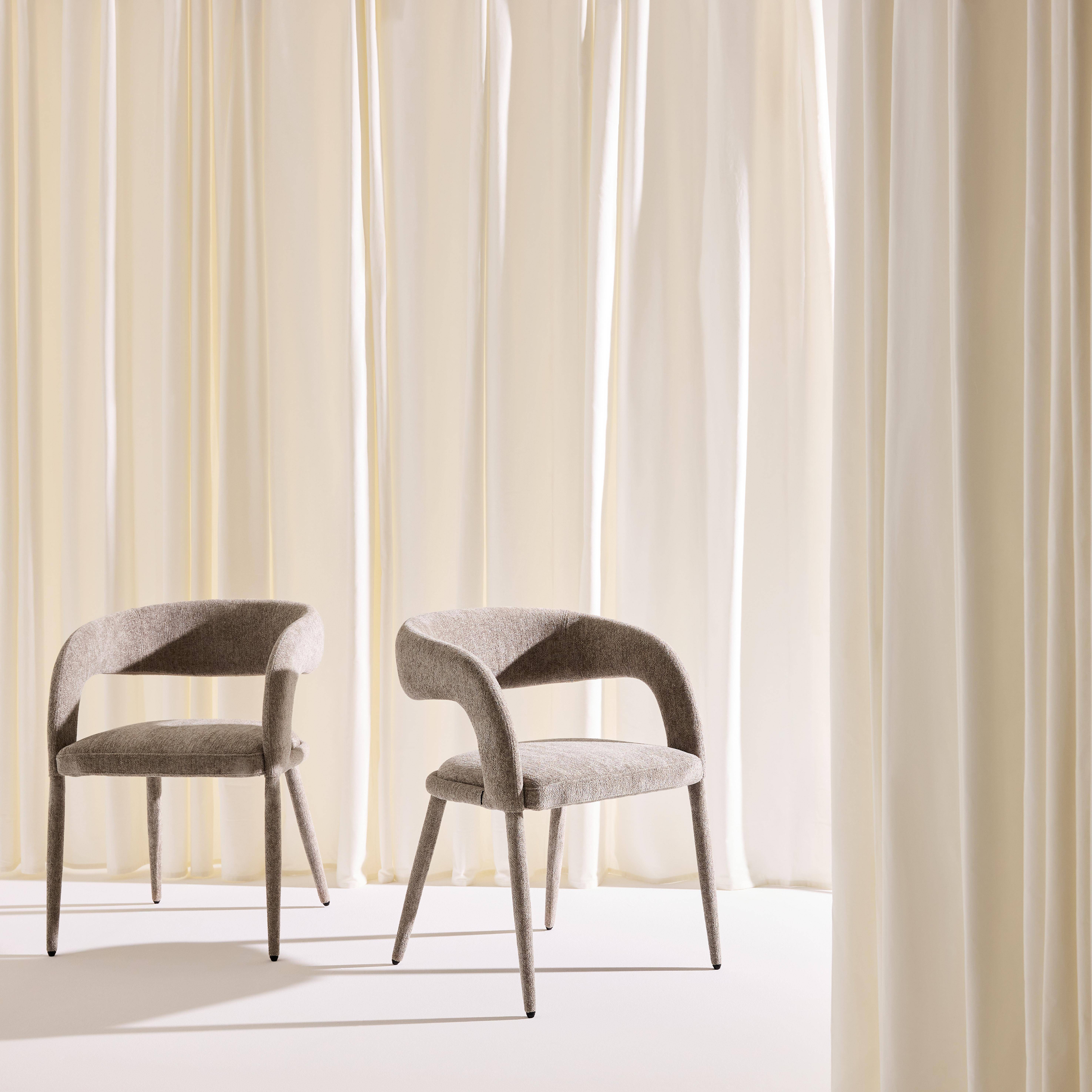 Set van 2 eigentijdse eetkamerstoelen stof taupe - Alessia Photo1