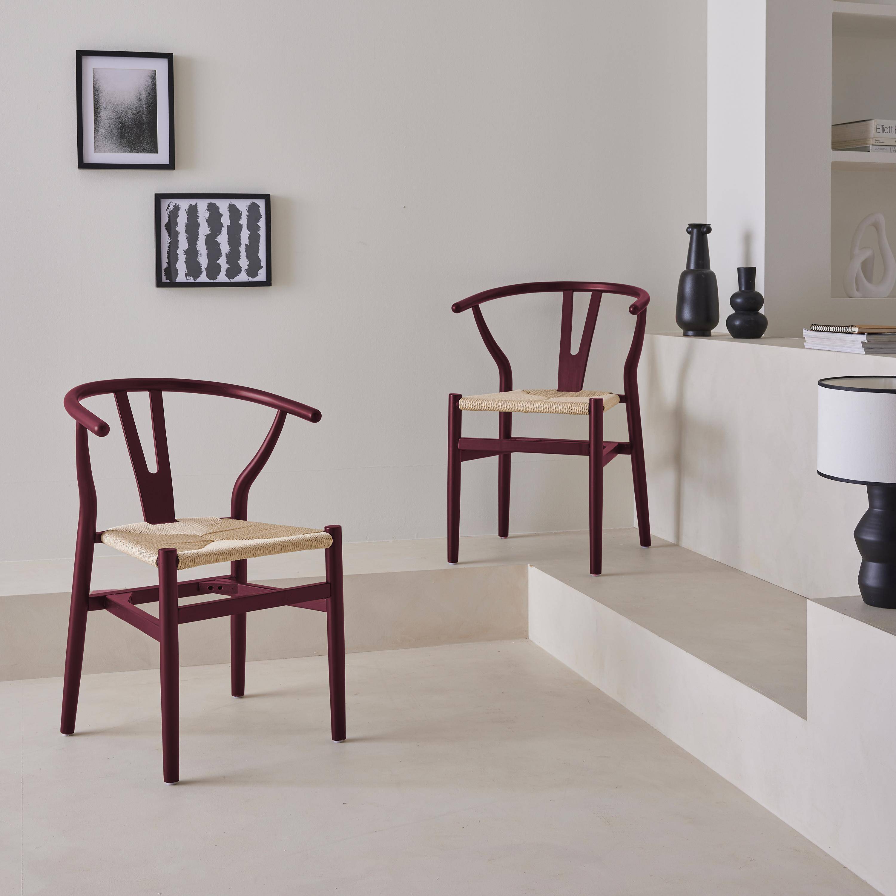 Lot de deux chaises vintage en bois d'hévéa avec assise en cordes et dossier arrondi bordeaux,sweeek,Photo1