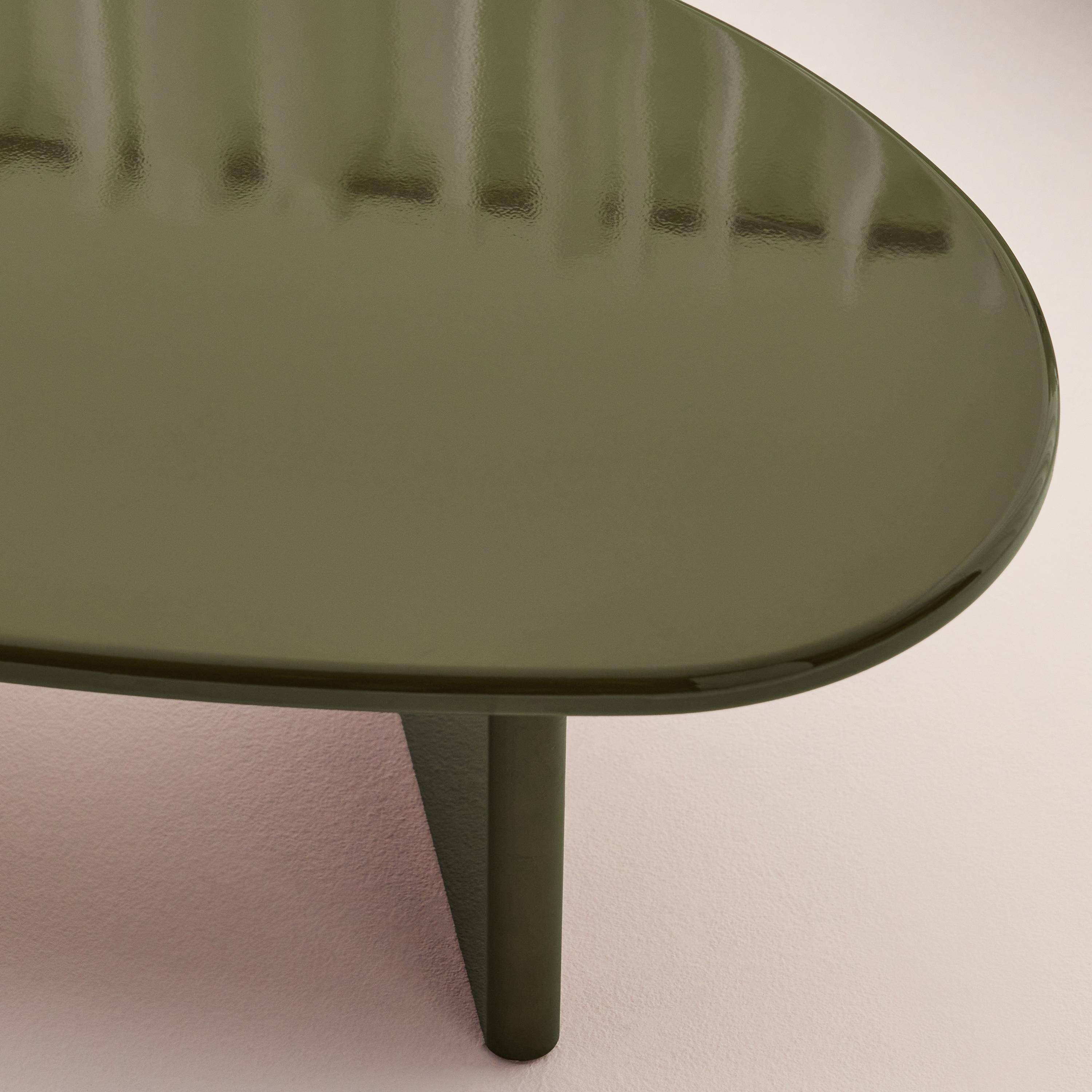 Tavolino basso ovale finitura lucida, Rumi, Verde kaki, 120x60x35 cm,sweeek,Photo3