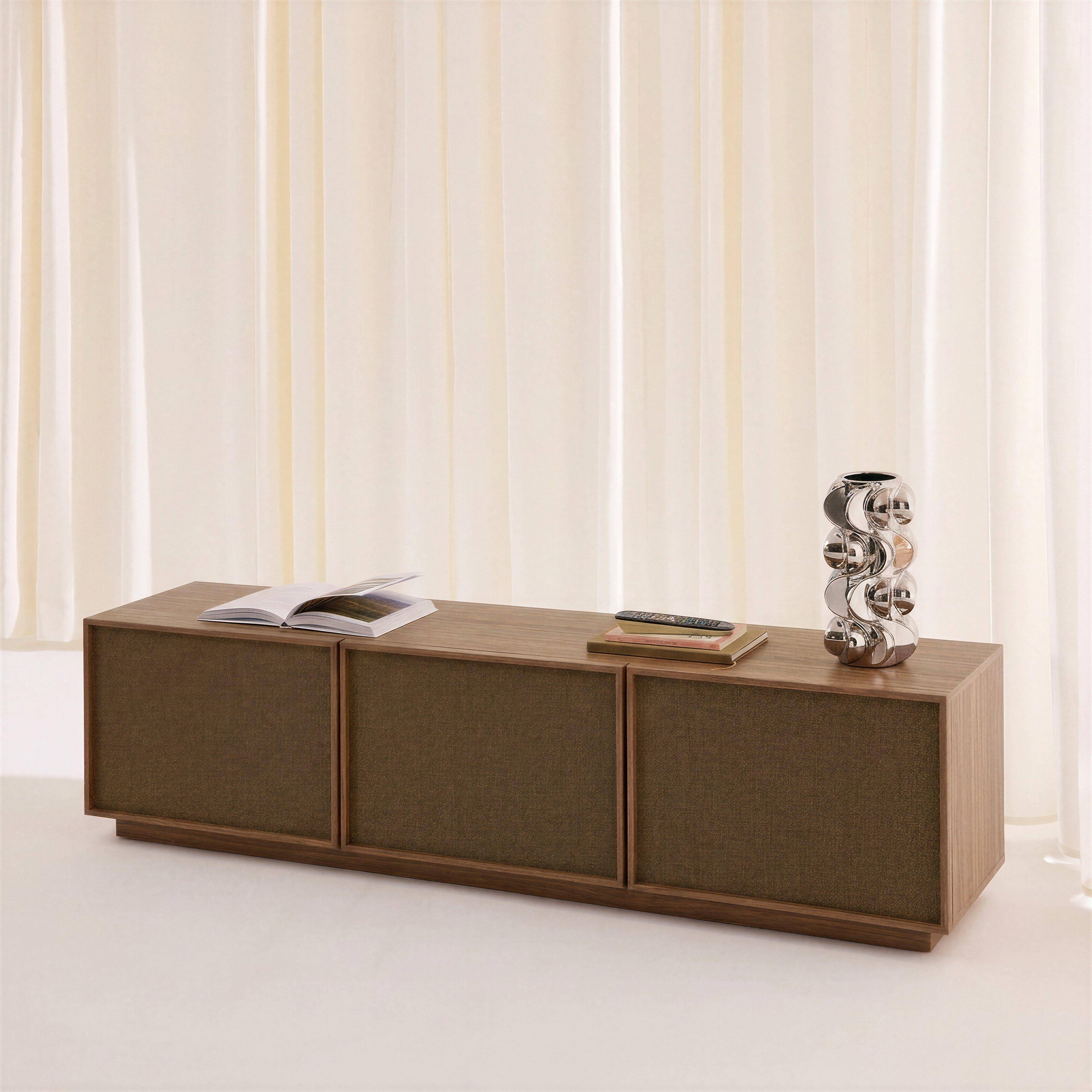 Meuble TV décor bois et tissu 3 portes 180cm noyer - Kuba Photo3