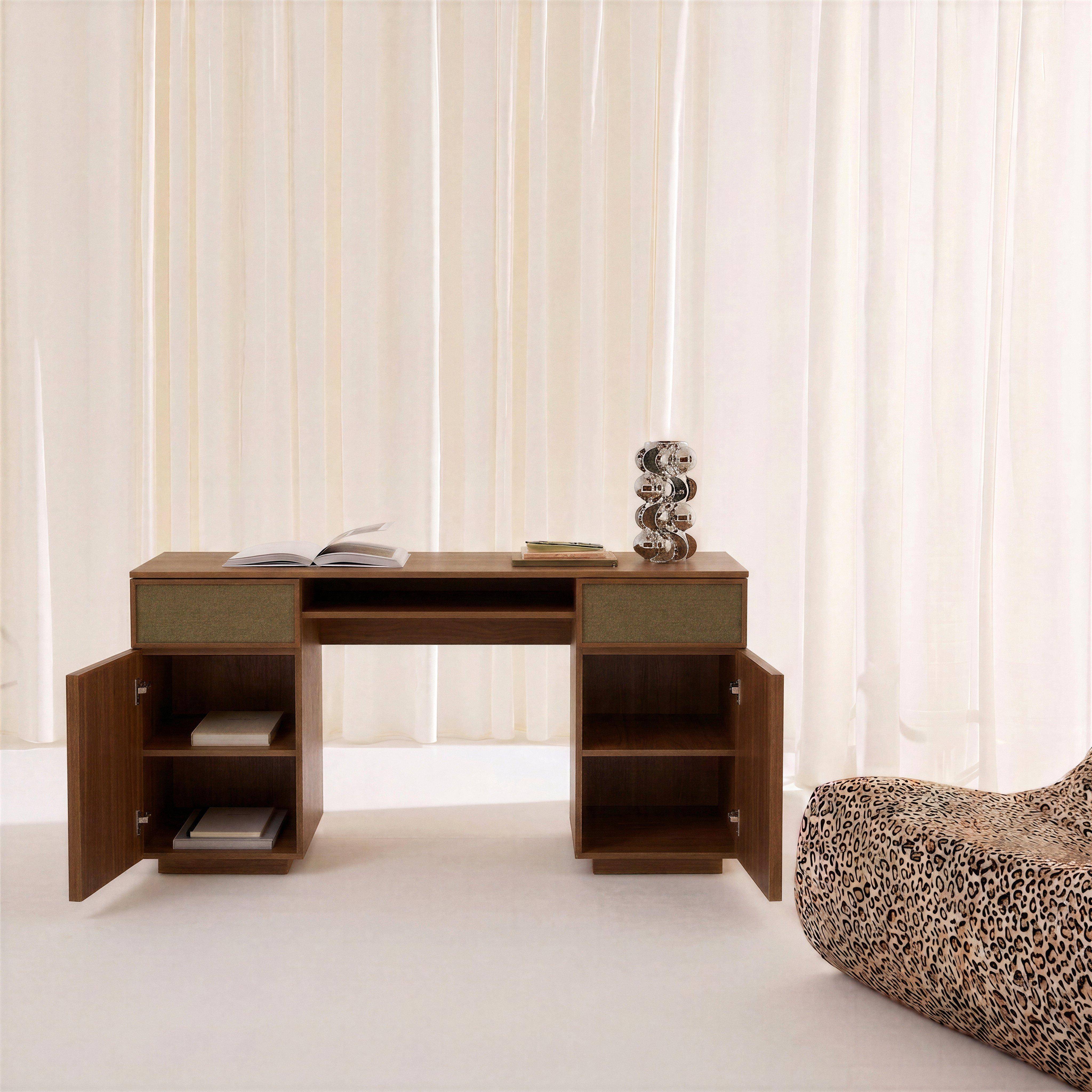 Bureau décor bois et tissu 2 portes 2 tiroirs 1 niche 140cm noyer - Kuba Photo2