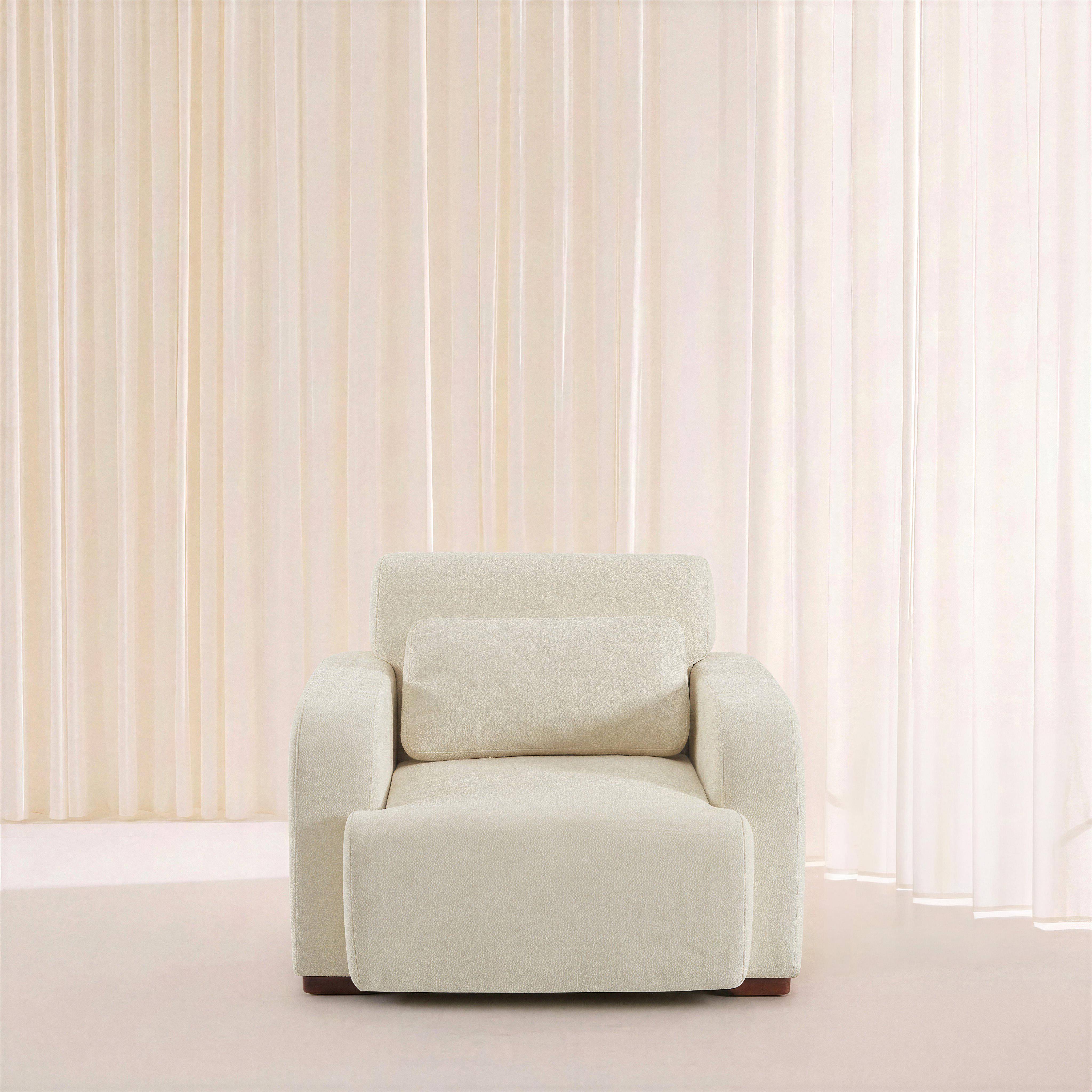 Sillón de tela con patas de madera de hevea Blanco roto - 95x94x83 cm Photo2