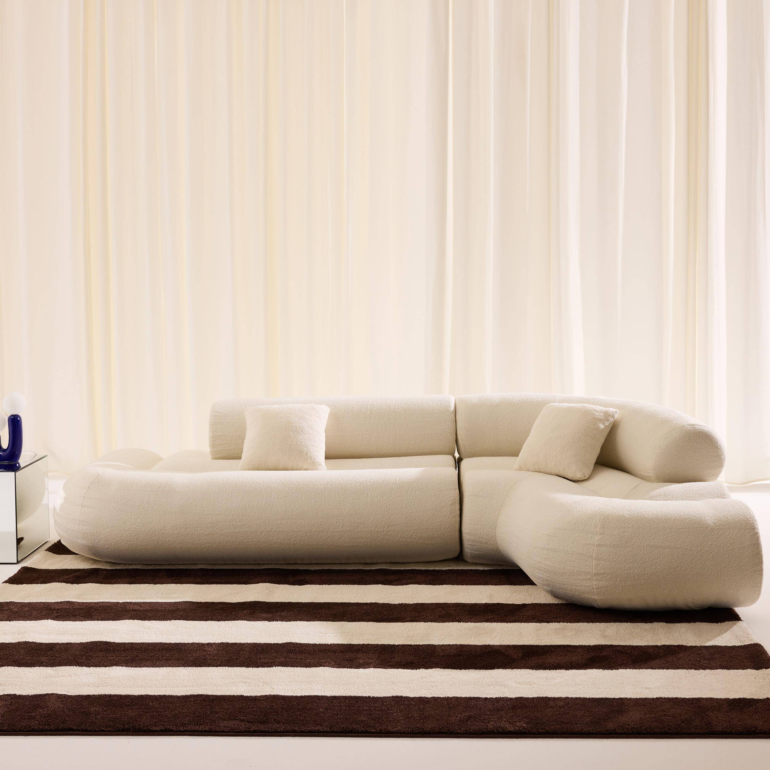 Sofá-cama orgânico em bouclé embalado a vácuo, 3 lugares, Iconik boucle, Branco, 281x154x68 cm,sweeek,Photo1