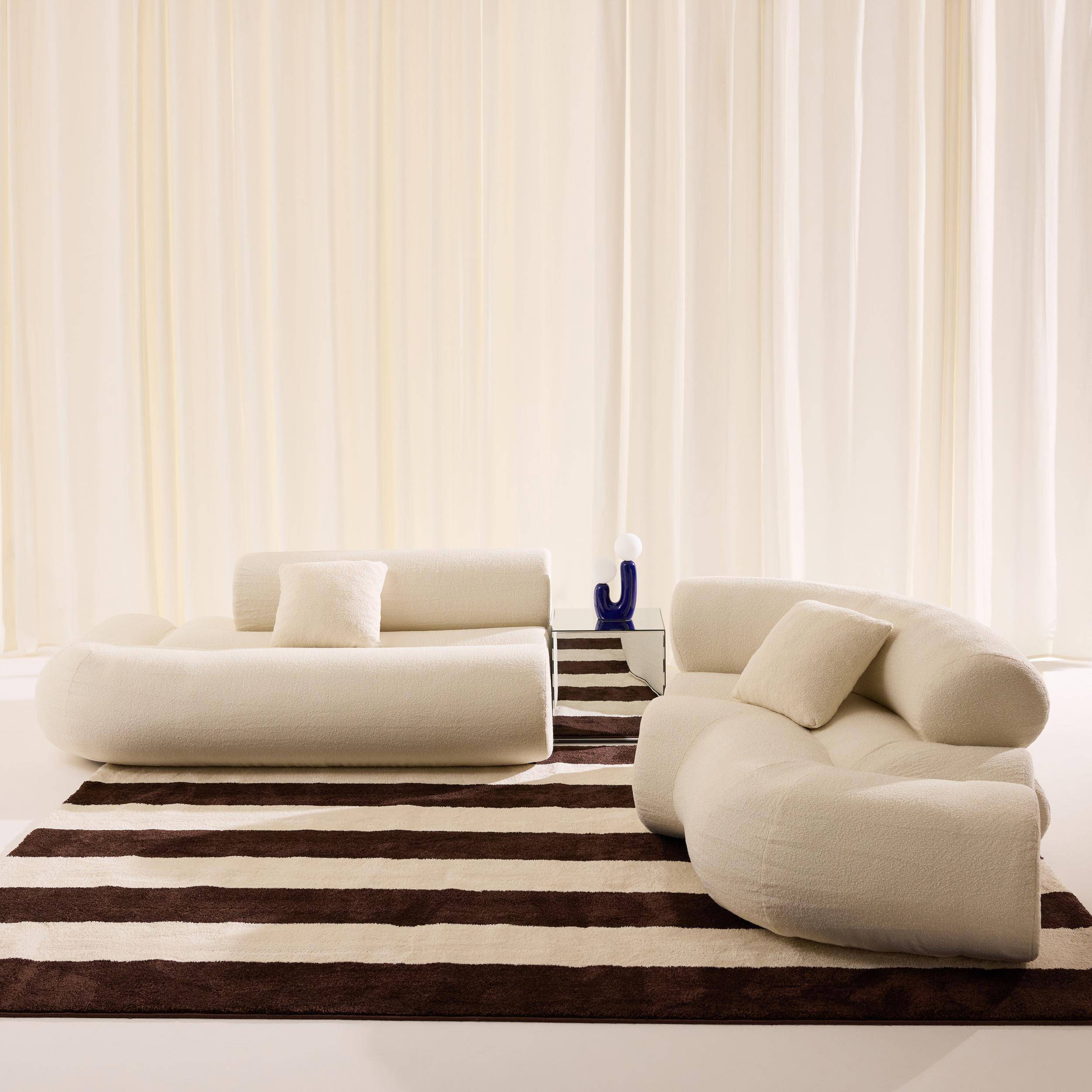Sofá-cama orgânico em bouclé embalado a vácuo, 3 lugares, Iconik boucle, Branco, 281x154x68 cm Photo2