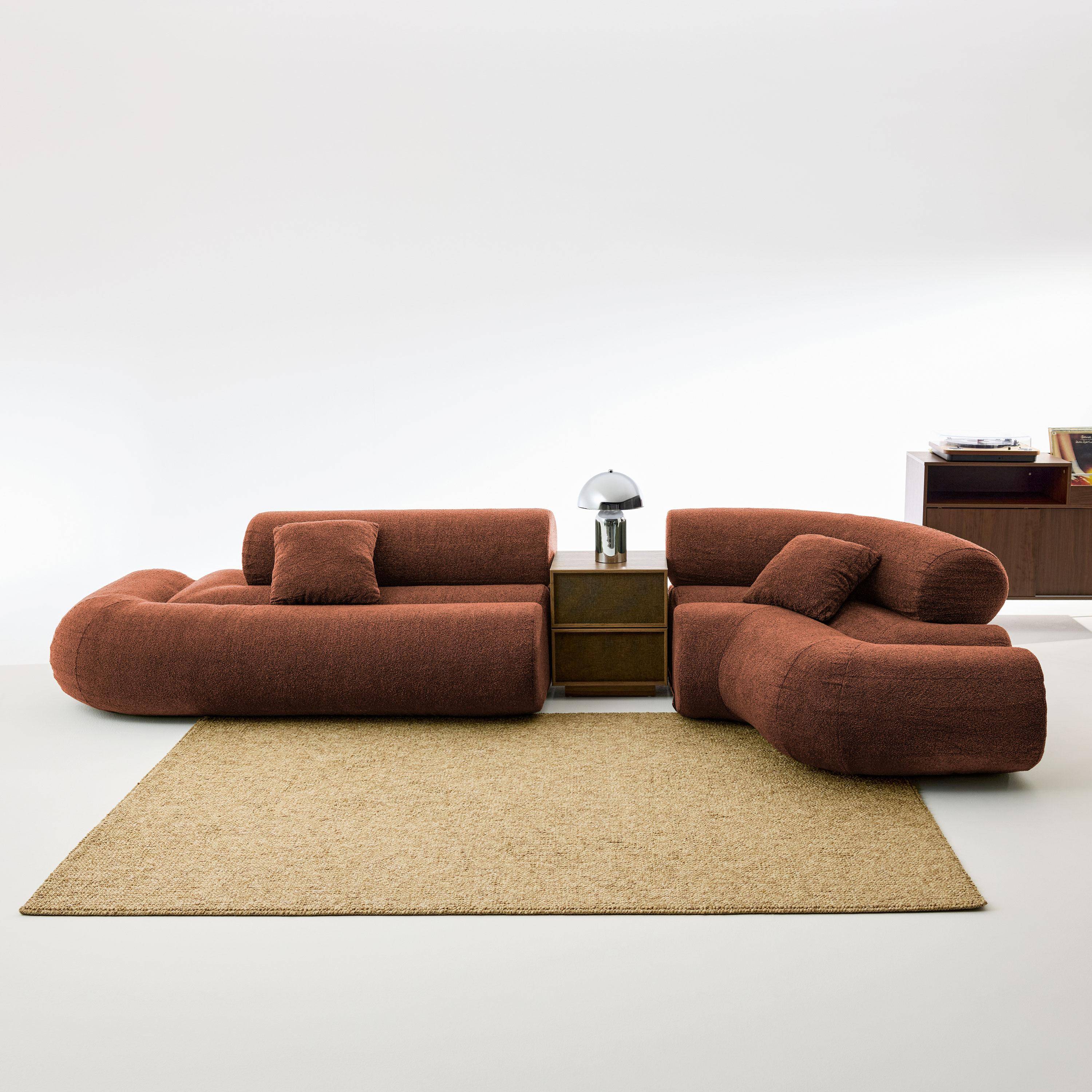 Organisches 3-Sitzer-Ecksofa mit strukturiertem Bouclé-Bezug in terrakotta - Iconik Photo1