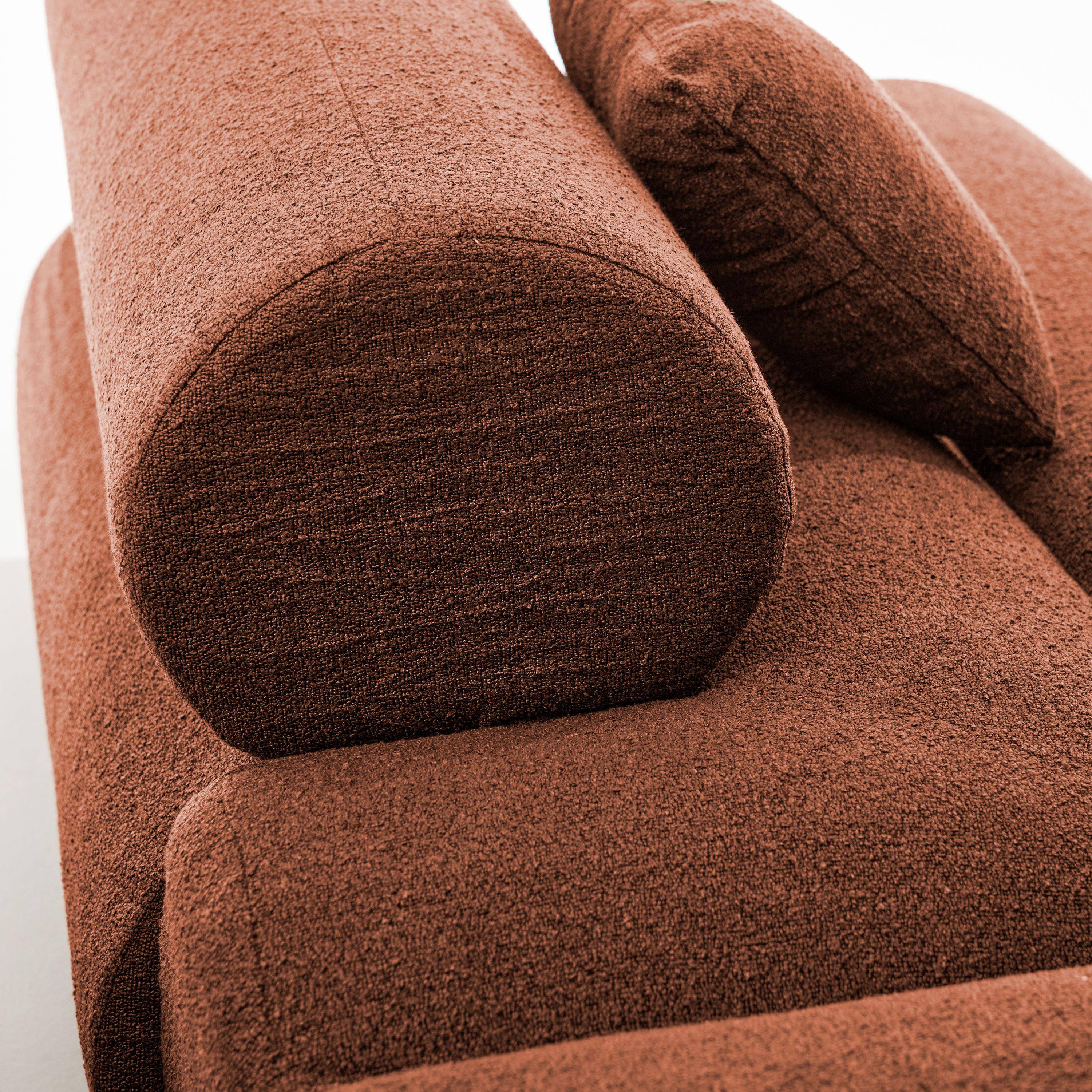 Organisches 3-Sitzer-Ecksofa mit strukturiertem Bouclé-Bezug in terrakotta - Iconik Photo6