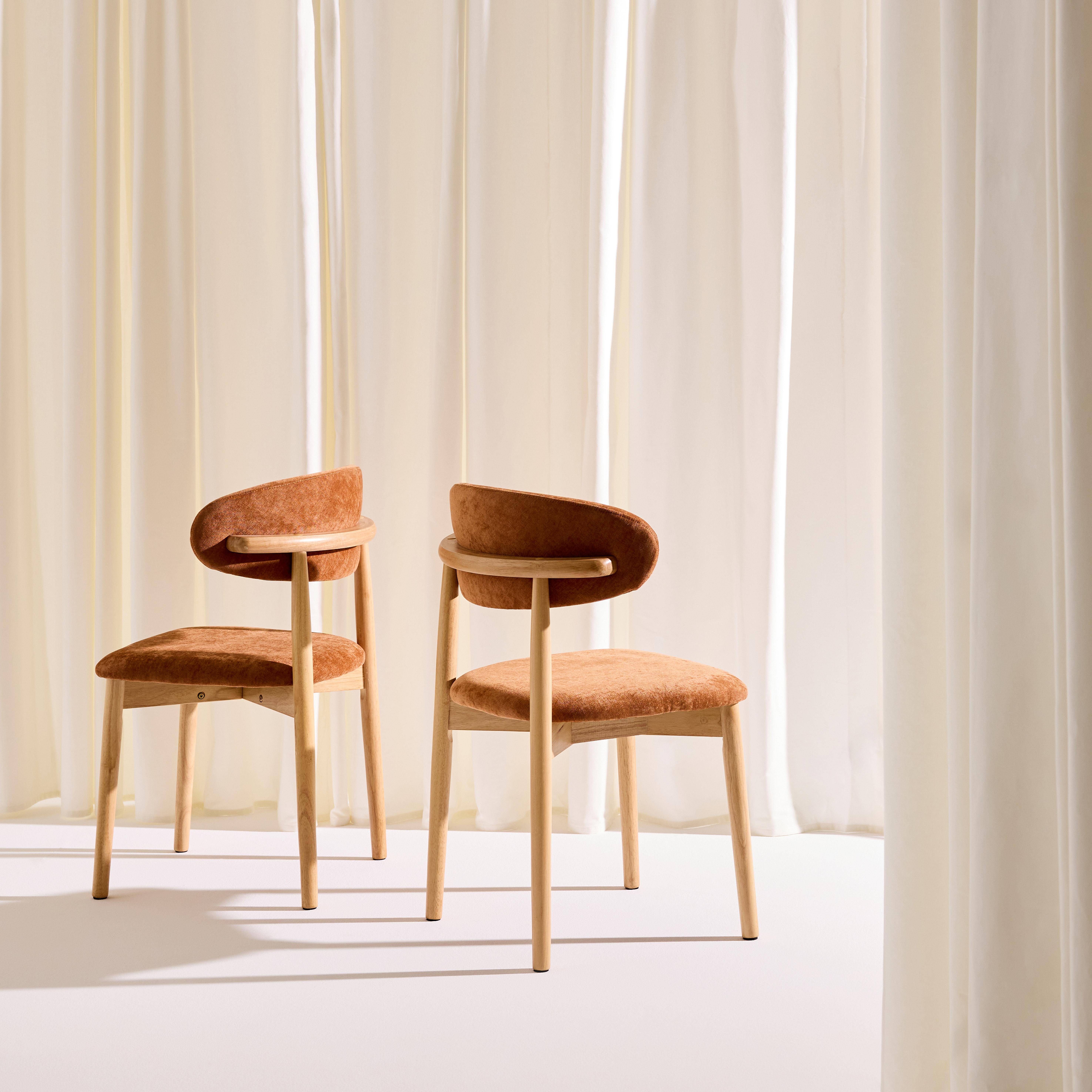 Silla de madera de caucho natural y tela de chenilla, set de 2 Natural - 57x49x79 cm,sweeek,Photo2