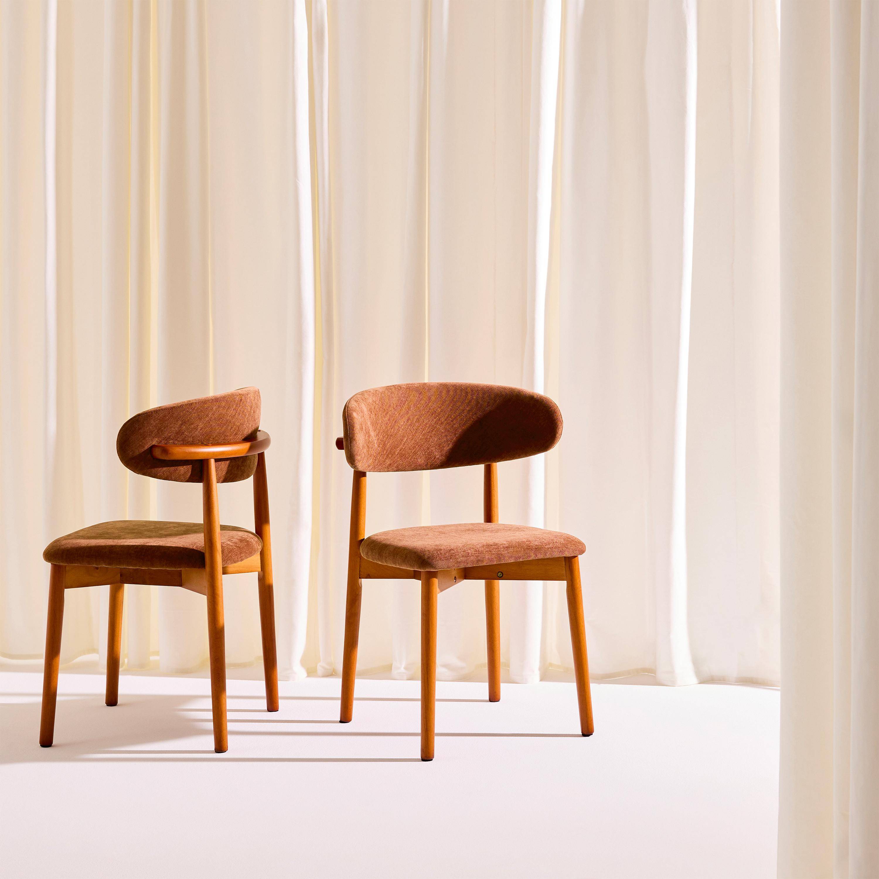 Silla de madera de hevea nogal y tela chenilla, set de 2, Paola, Nogal, 57x49x79 cm,sweeek,Photo2