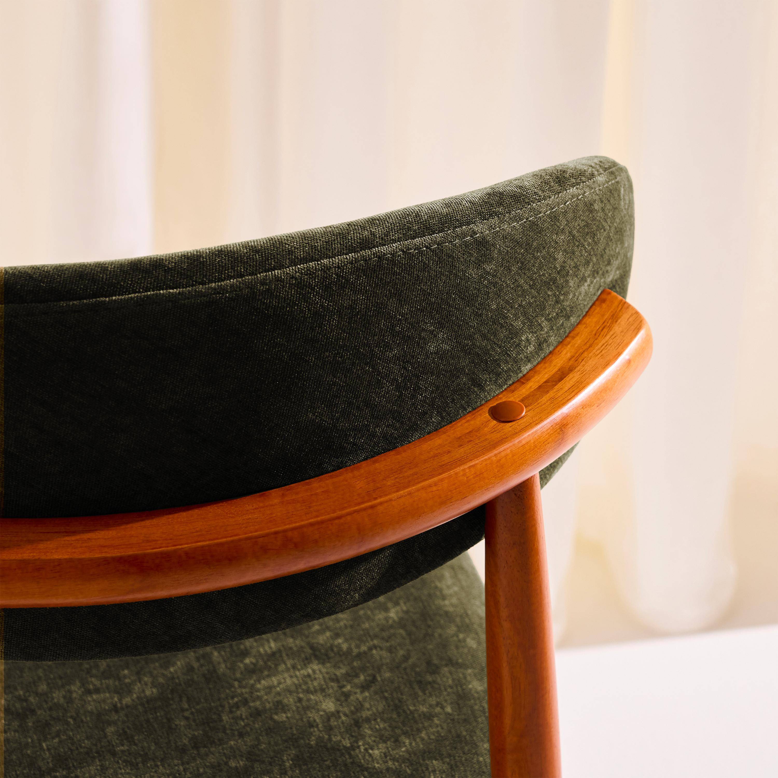Silla de madera de hevea nogal y tela chenilla, set de 2, Paola, Verde kaki, 57x49x79 cm Photo4