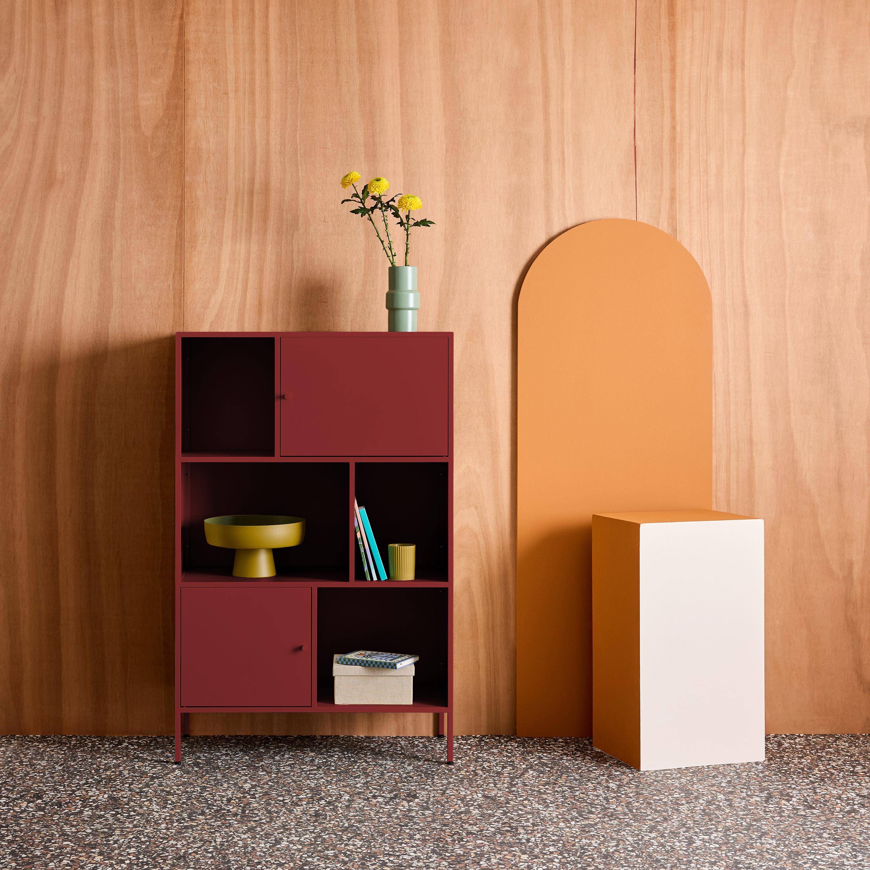 Buffet, meuble de rangement industriel métal bordeaux 6 compartiments, L 80 x P 35 x H 125cm - Oklahoma,sweeek,Photo1