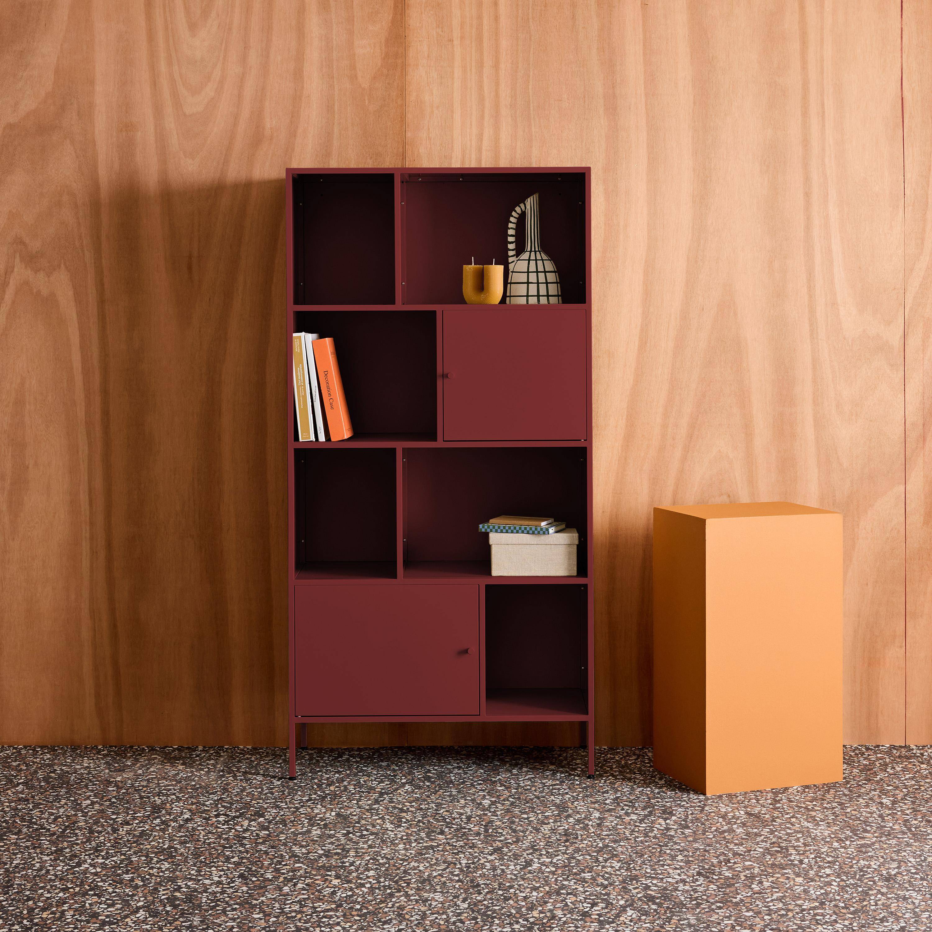 Buffet, meuble de rangement industriel métal bordeaux 8 compartiments, L 80 x P 35 x H 160,5cm - Oklahoma,sweeek,Photo1