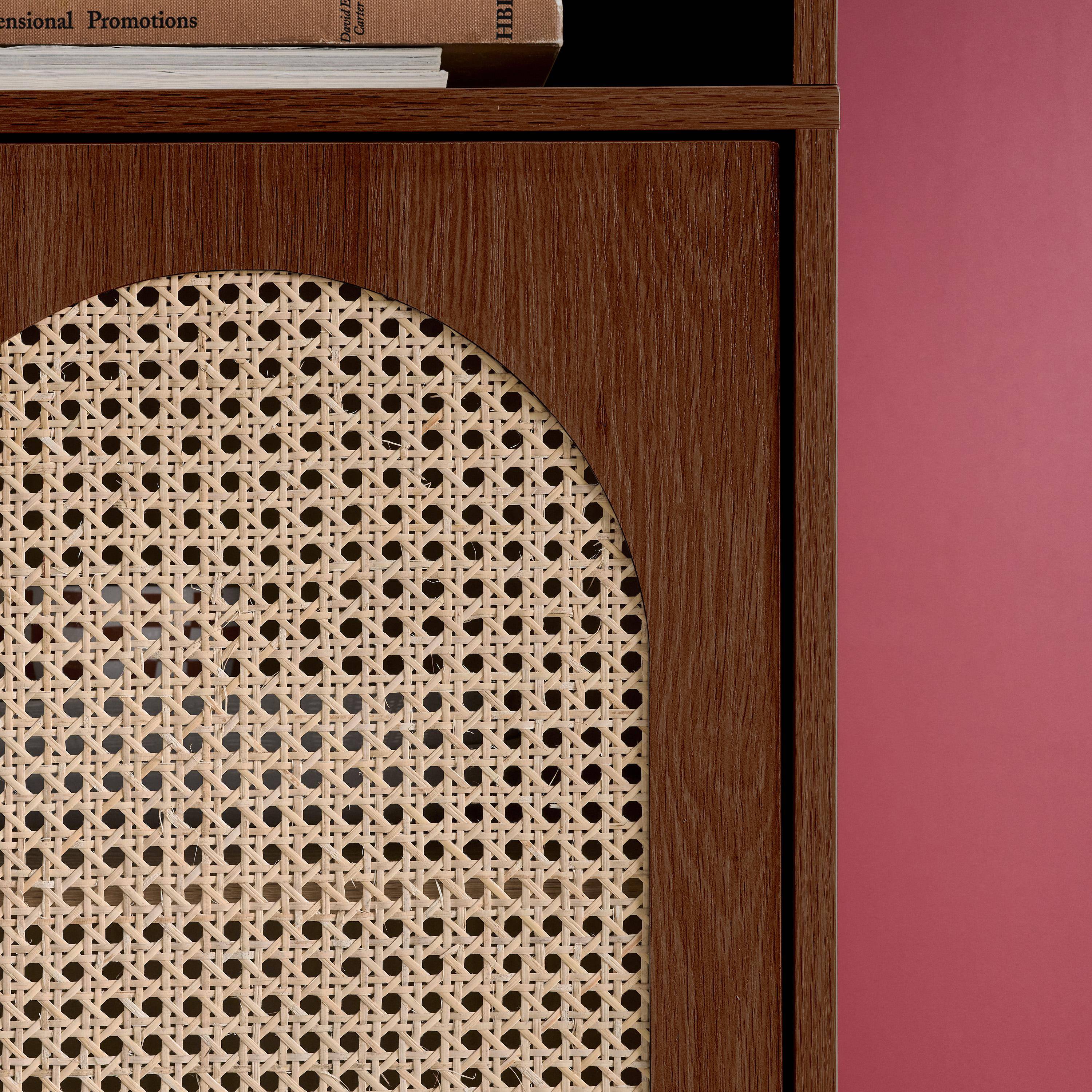 Libreria in legno e cannucciato con 2 ante a 4 livelli, Judith, Noce, 80x40x178 cm,sweeek,Photo5