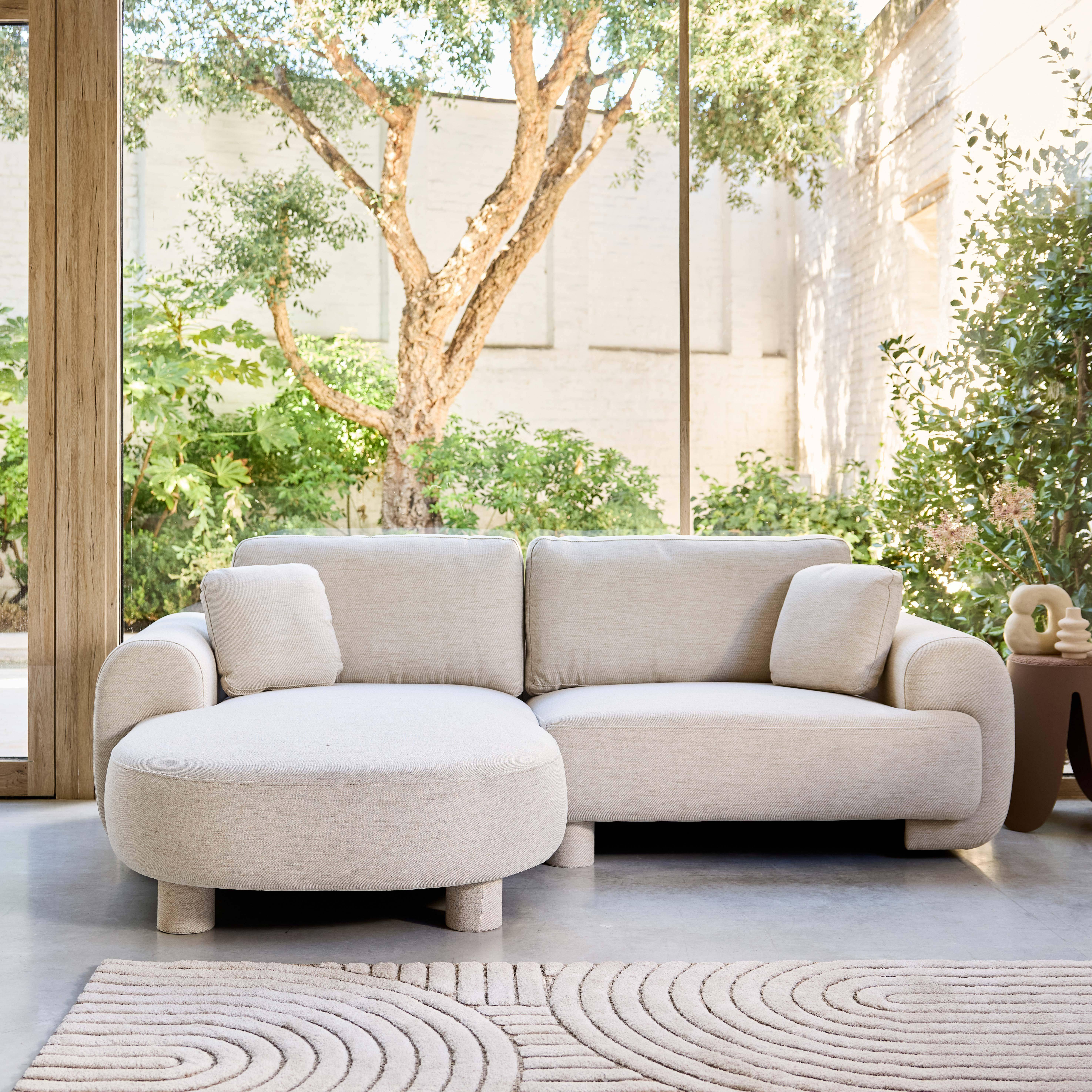 Left corner 3-seater sofa with round legs and fabric in cream 231x160x88 cm - Zenio Photo1