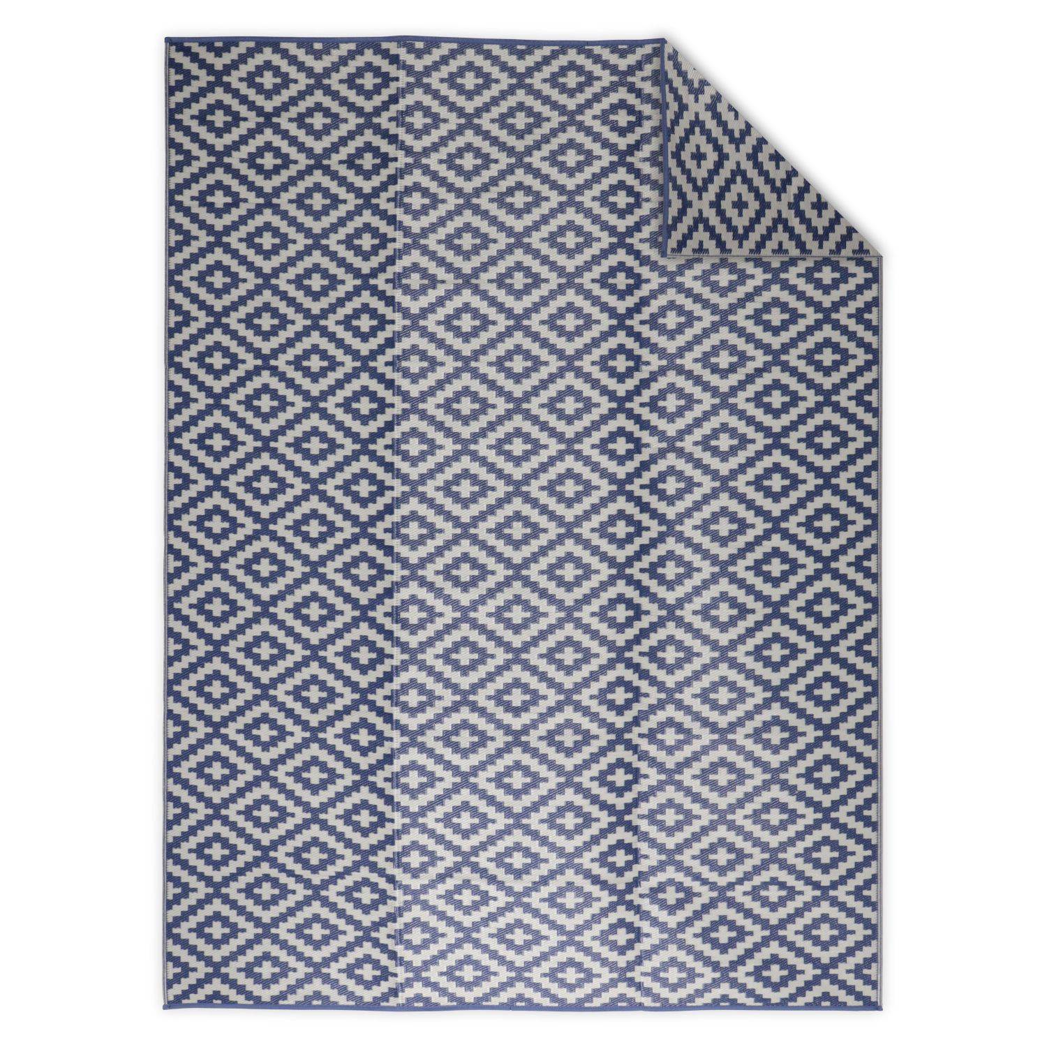 Tapis d’extérieur 270x360cm STOCKHOLM - Rectangulaire, motif losanges bleu / beige, jacquard, réversible, indoor / outdoor, | sweeek