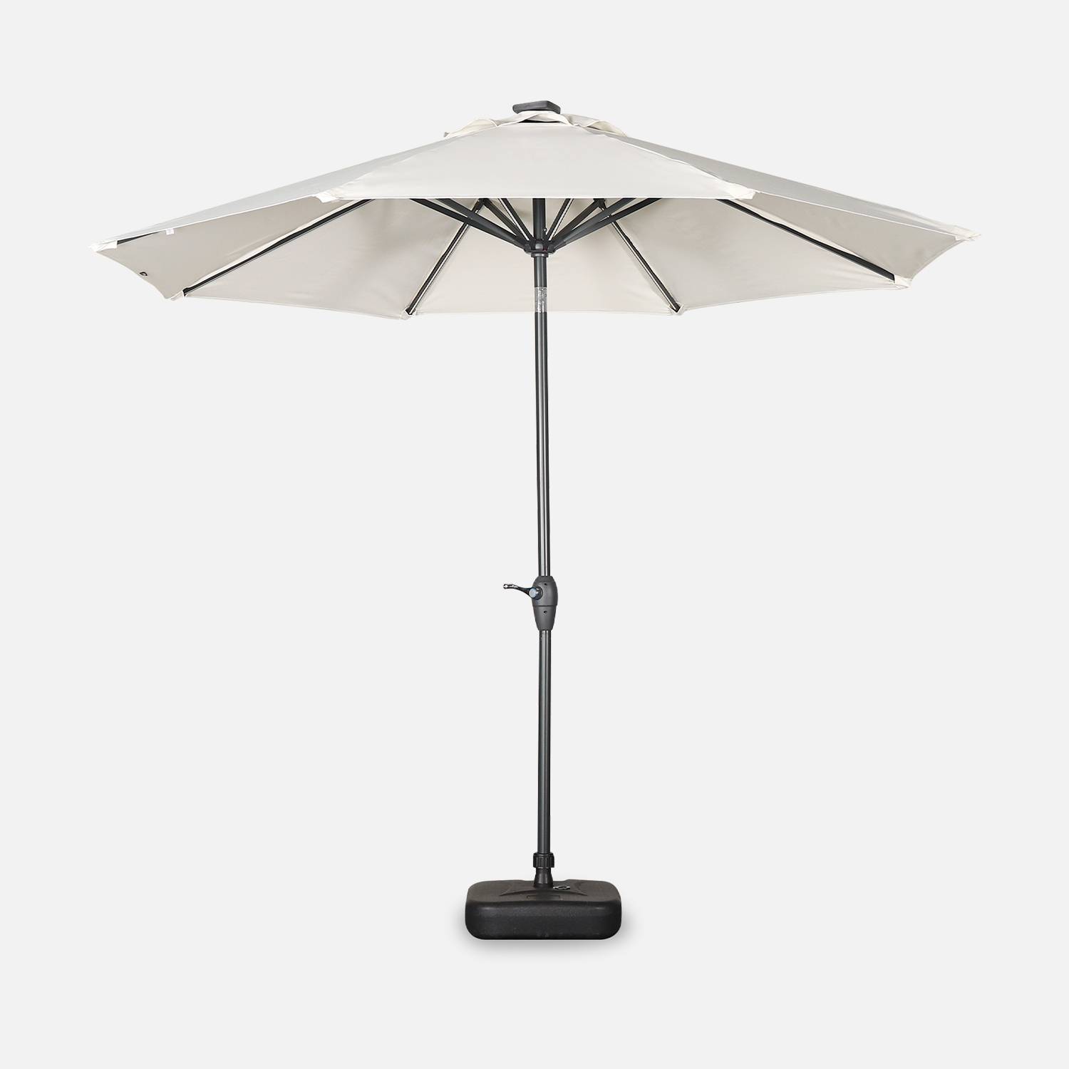 2.7m round centre pole LED parasol, Off white | sweeek