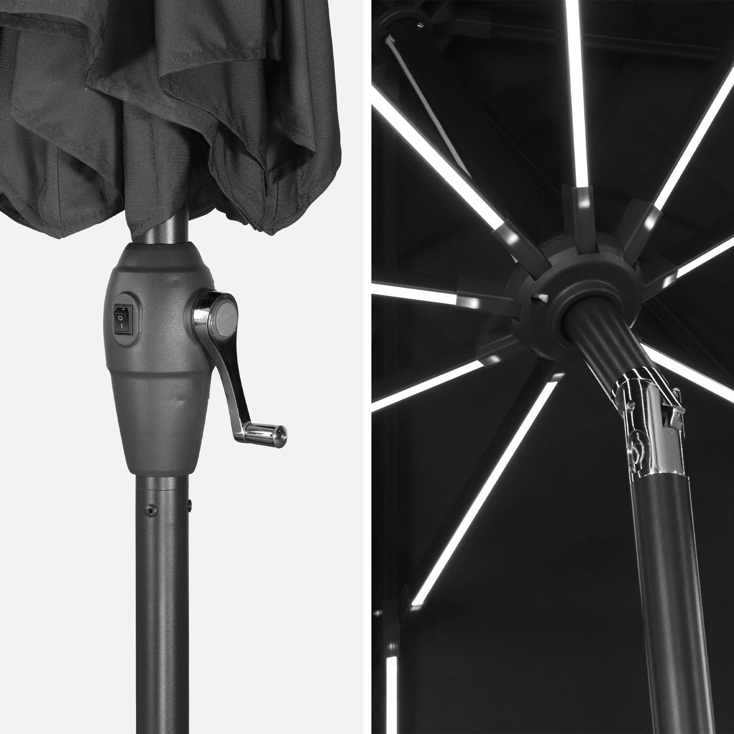 Parasol LED rond Ø 2,7m - Helios Gris - Parasol à mât central avec lumière intégrée et manivelle d'ouverture,sweeek,Photo5