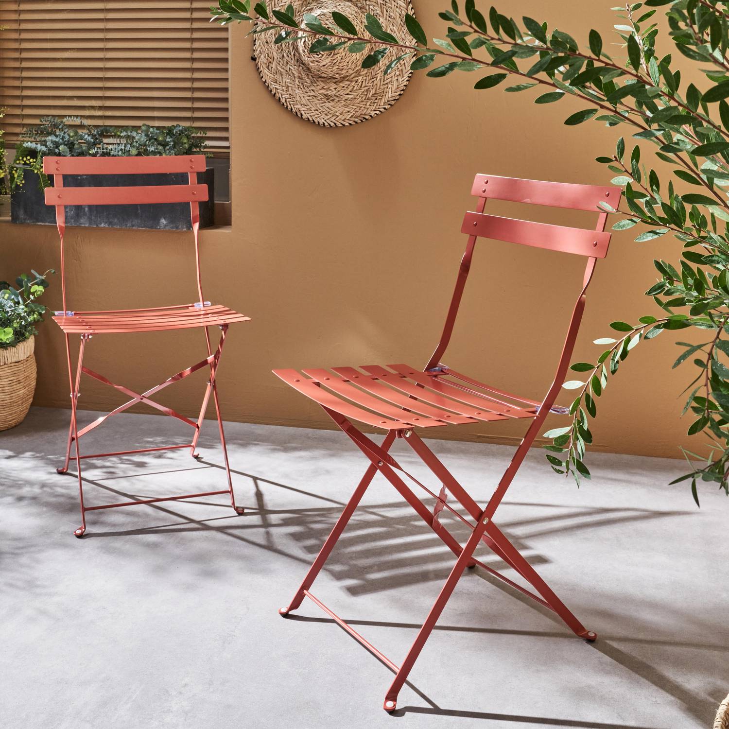Set of 2 foldable bistro chairs - Emilia terracotta - Thermo-lacquered steel Photo1