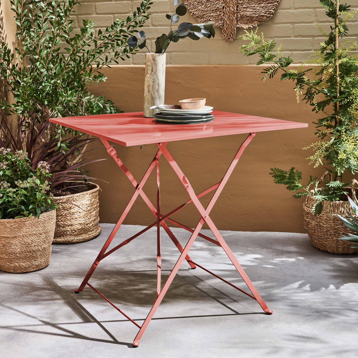 Klappbarer Bistro-Gartentisch - Emilia quadratisch Terra Cotta - Quadratischer Tisch 70x70cm aus pulverbeschichtetem Stahl Photo1
