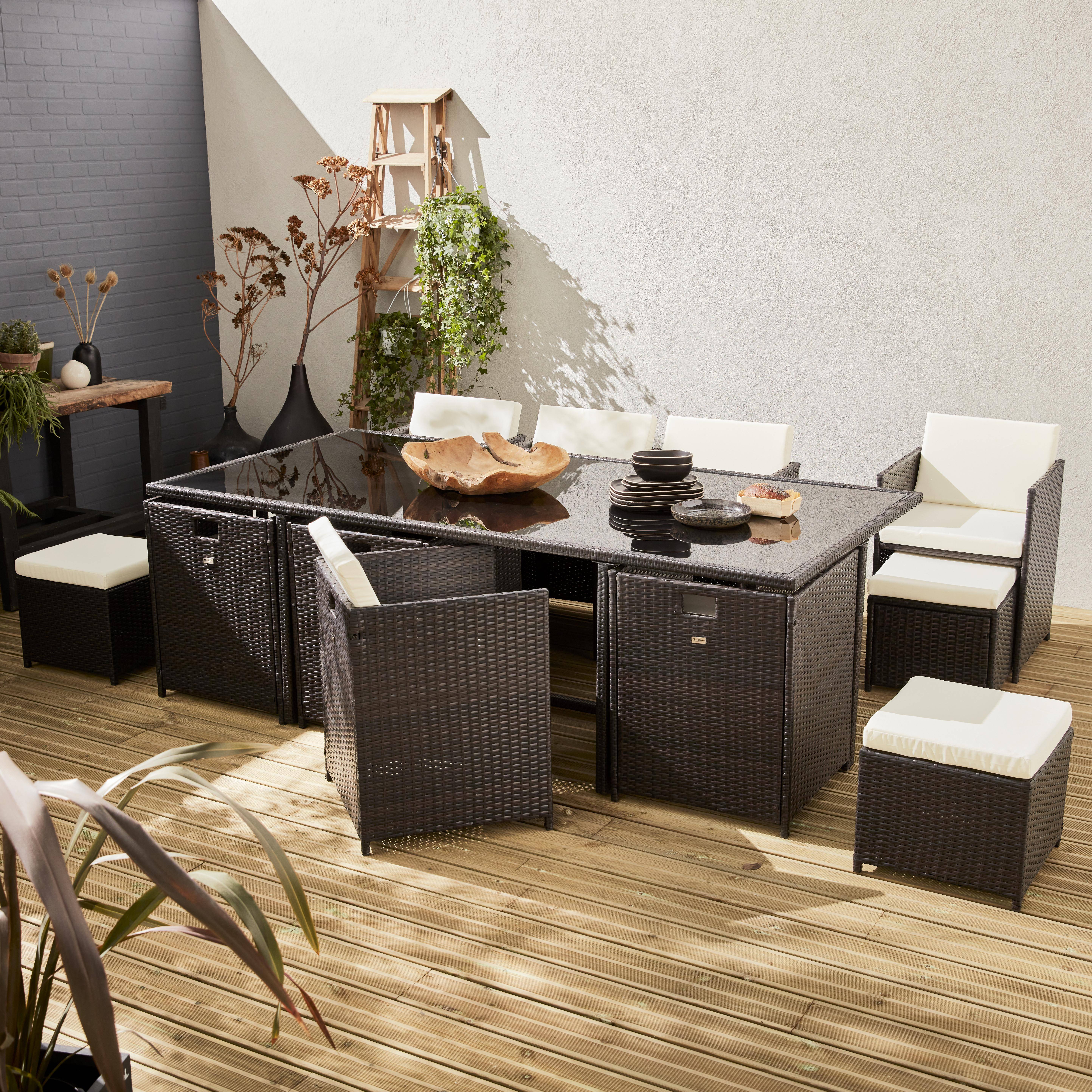 Salon de jardin 8-12 places – Vabo – Coloris Marron, Coussins Ecru, table encastrable Photo1