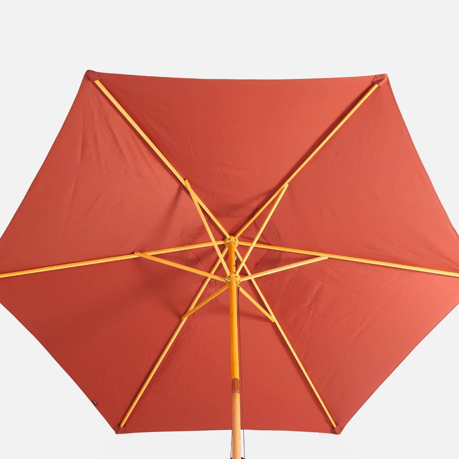 Round wooden parasol Ø300cm with straight pole -  adjustable aluminium central mast in wood and crank handle opening - Cabourg - Terracotta Photo3