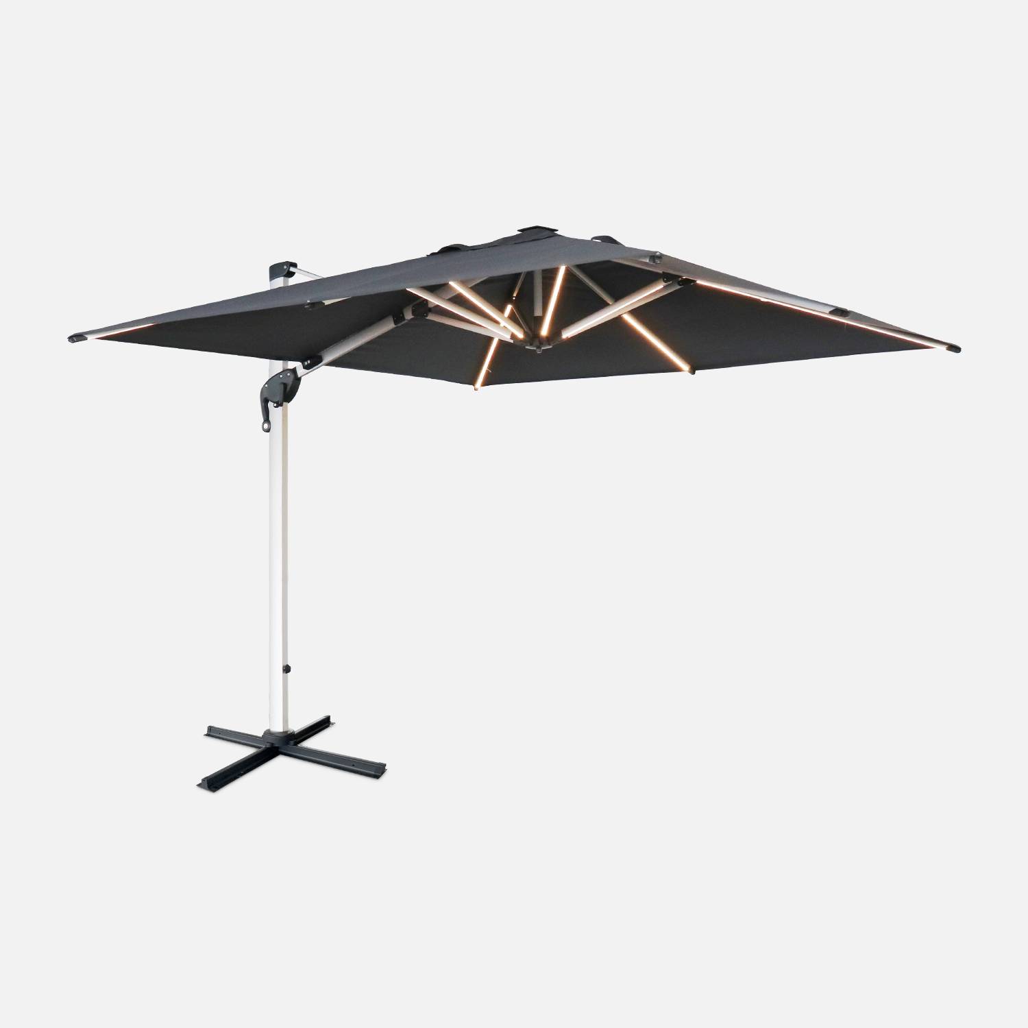 Parasol déporté haut de gamme carré 3x3m - PYLA LED anthracite - Toile Sunbrella, structure alu, éclairage led | sweeek