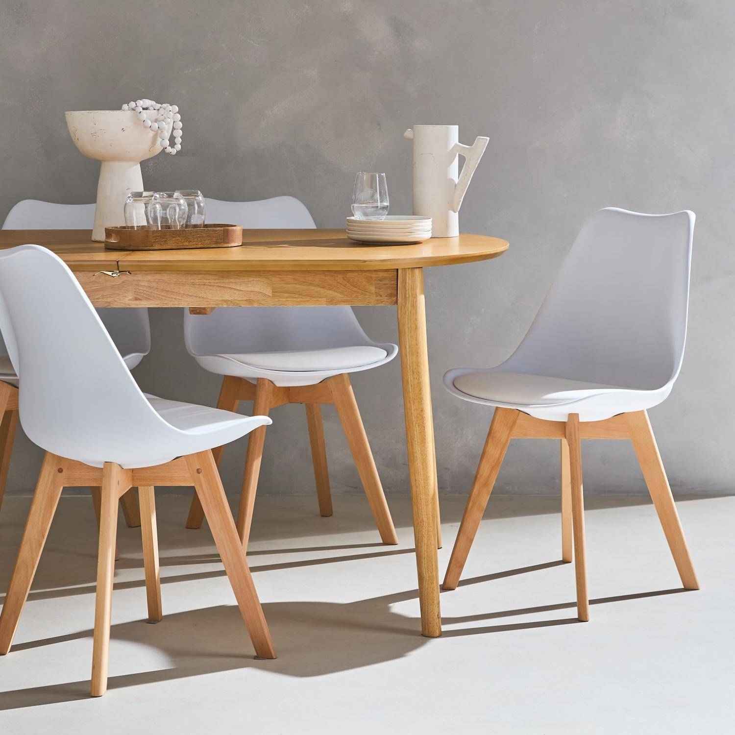 Set van 4 eetkamerstoelen, beukenhouten poten, Scandinavisch design Photo1