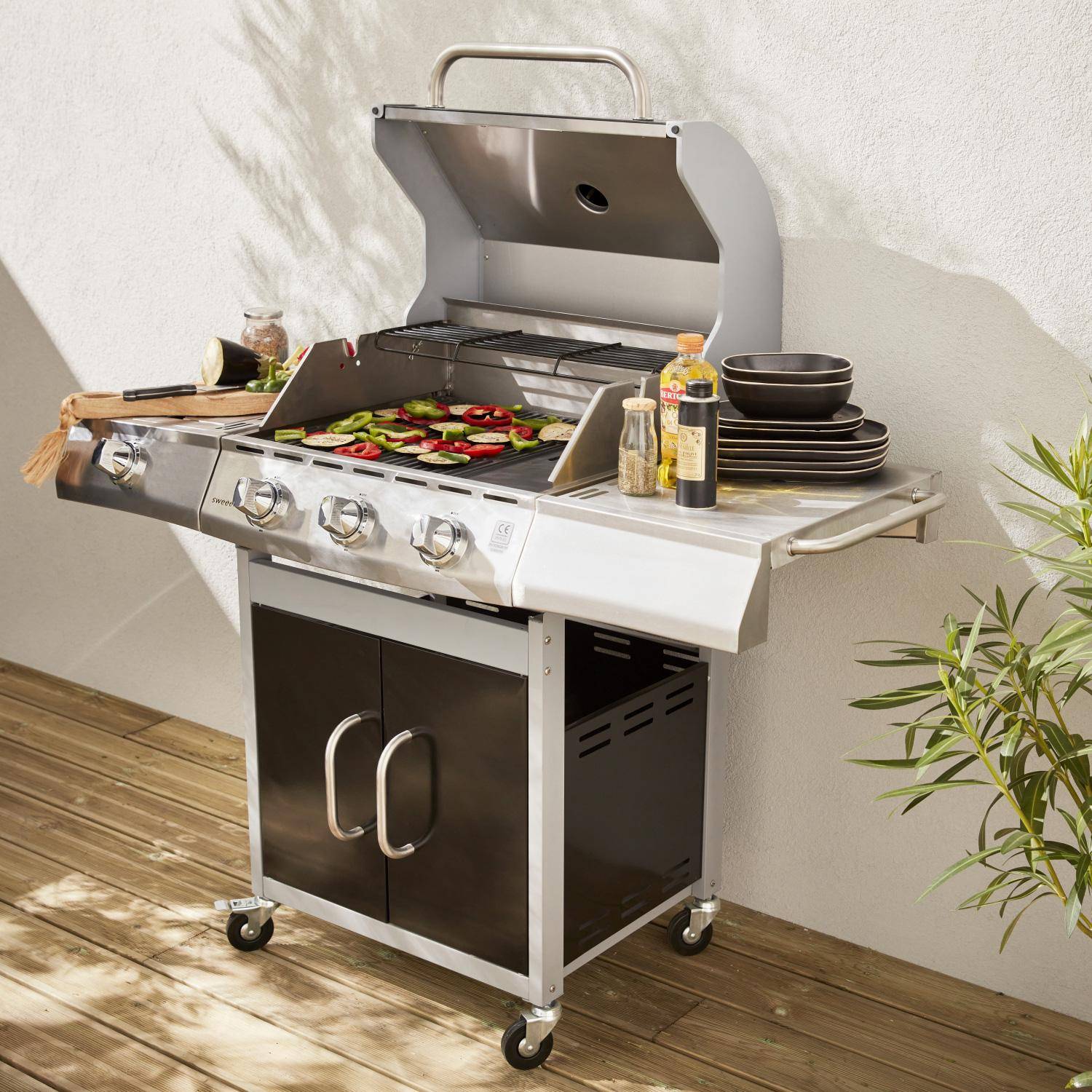 4-burner gas barbecue with side burner, Richelieu, Black, 142x59x145 cm Photo1
