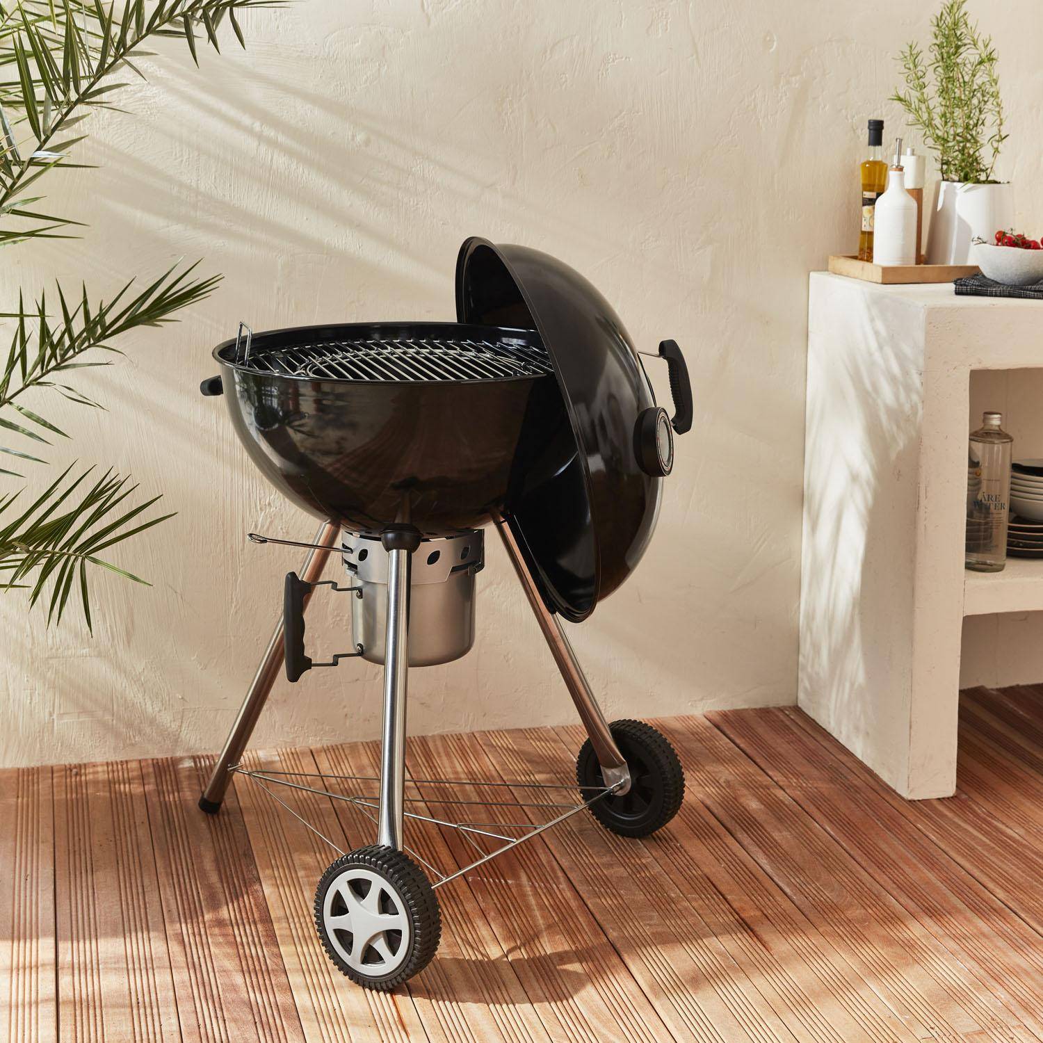 Premium charcoal kettle barbecue, 68x72x102cm - Charles Photo2