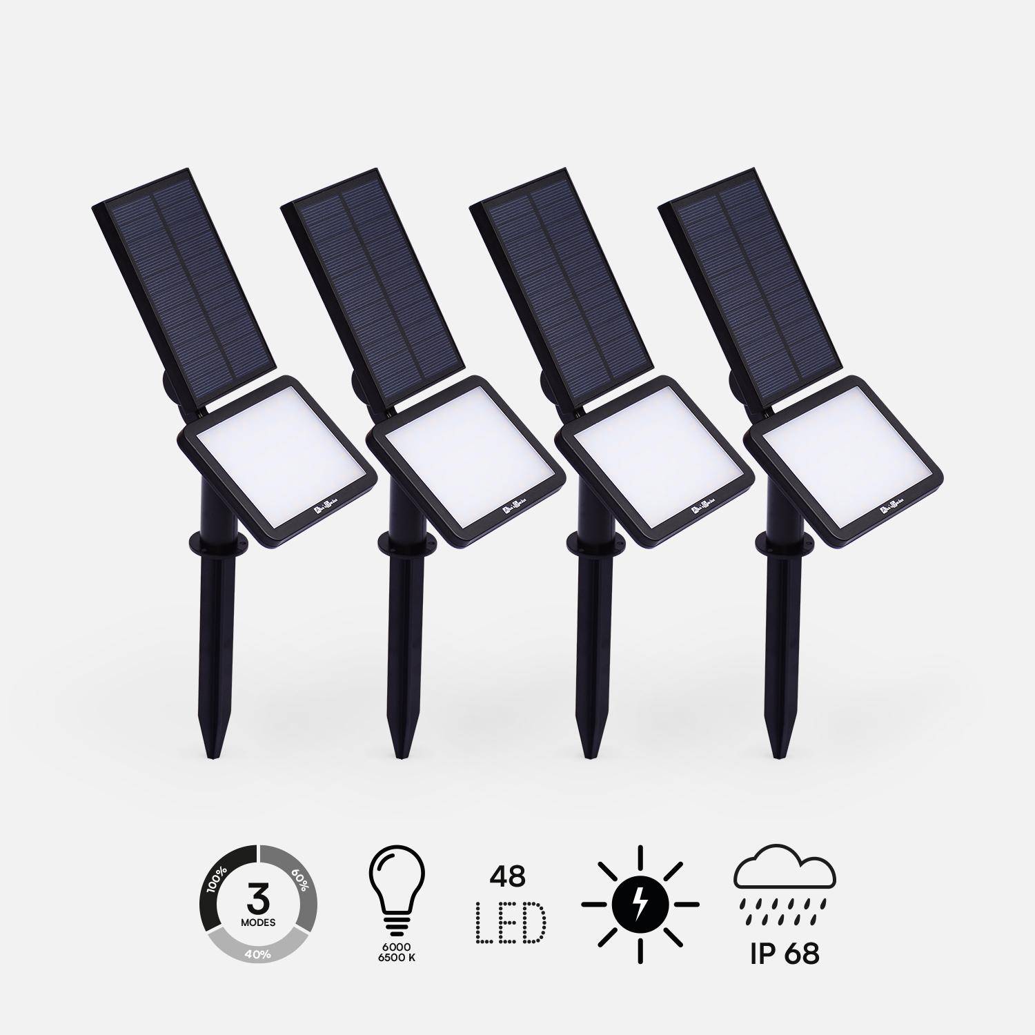 Spots solaires LED - Lot de 4 batterie lithium, blanc froid 960 lumens, luminaire extérieur résistant à l'eau, projecteur autonome à recharge solaire Photo1