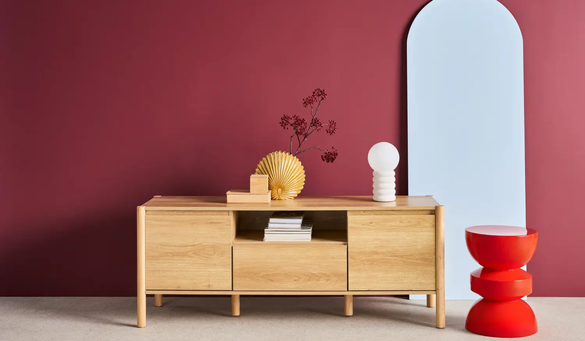 TV-meubel voor een kleine woonkamer kiezen
