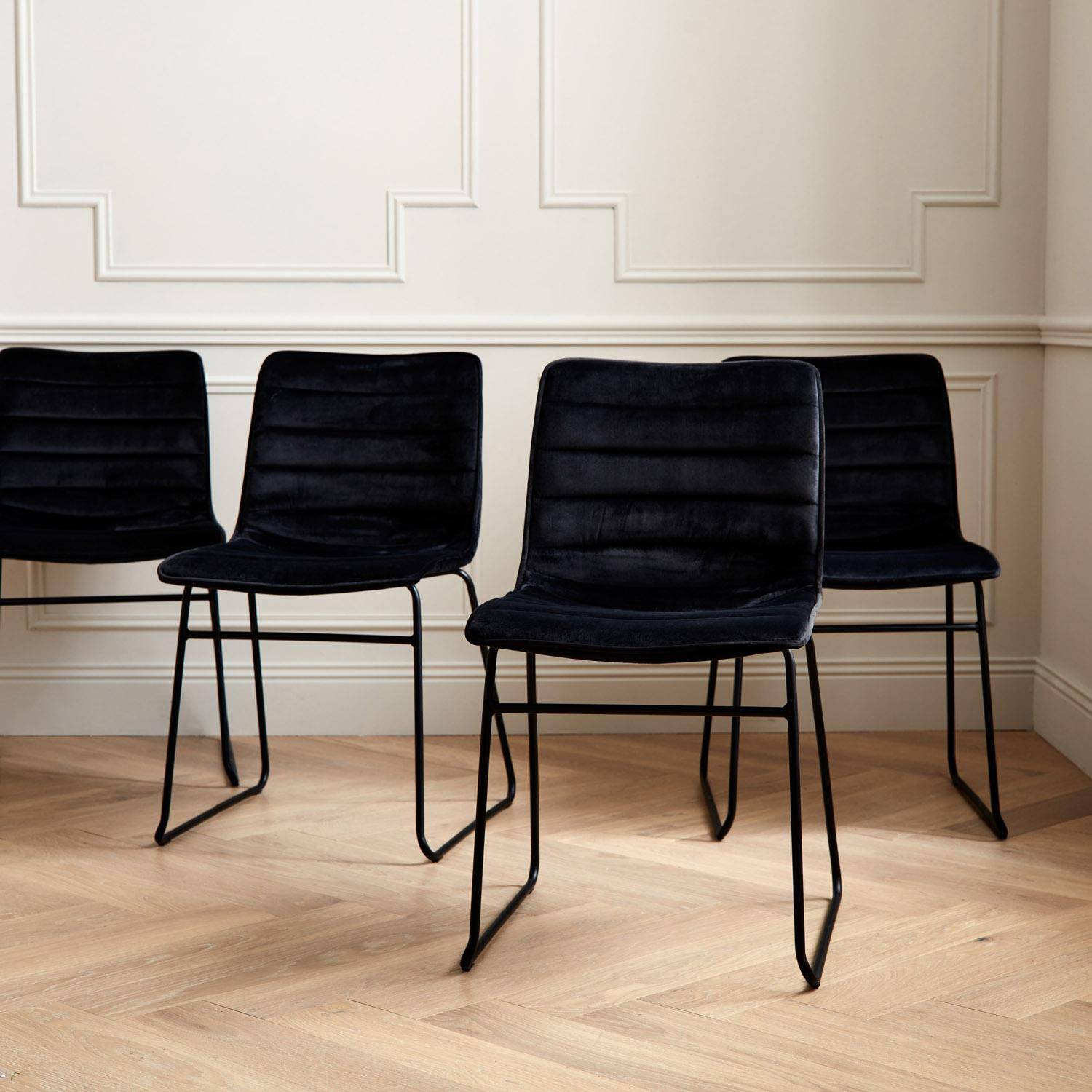 Set van 4 velours stoelen met metalen poten - Zwart Photo1