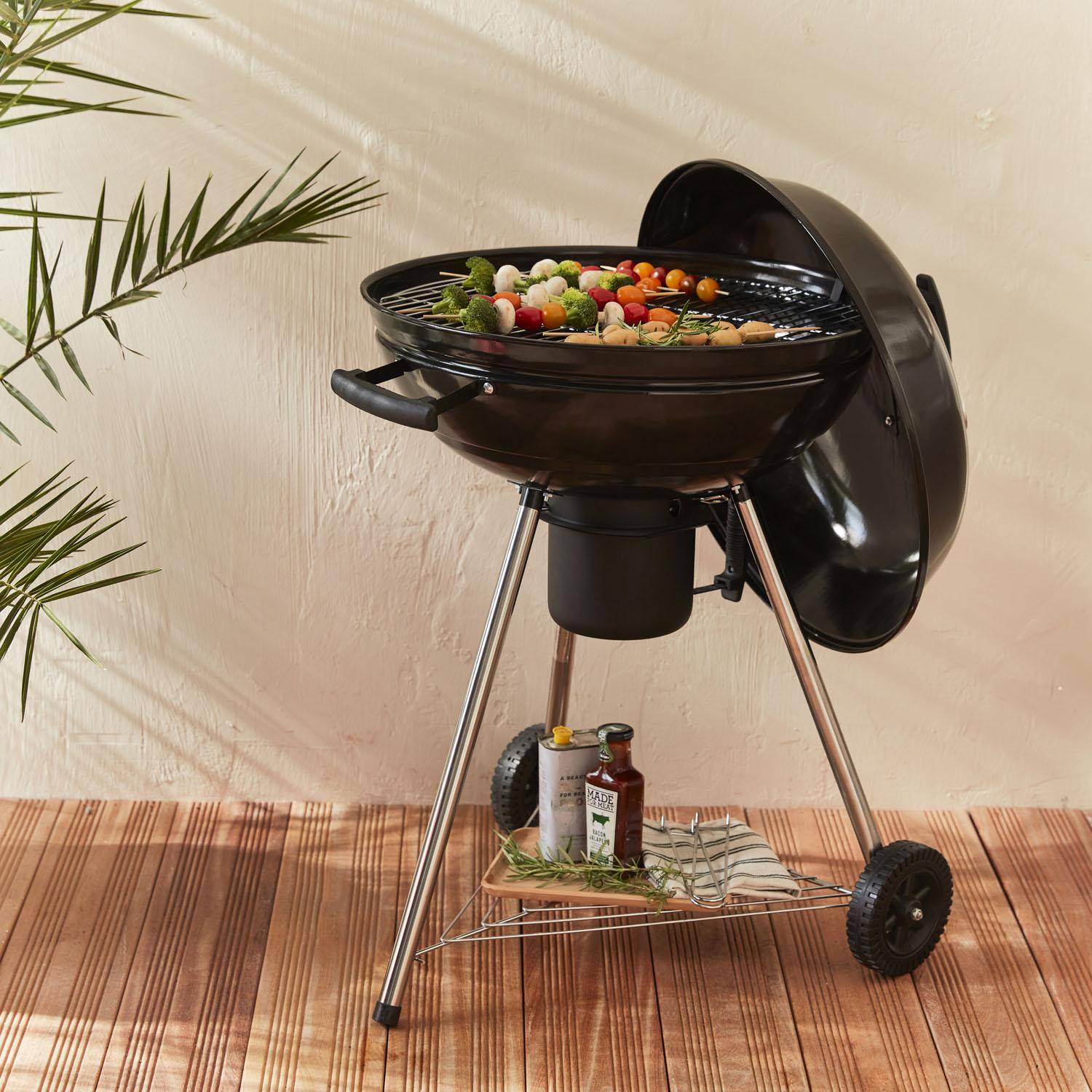 Large charcoal kettle barbecue, 64x62x98cm - Georges Photo1