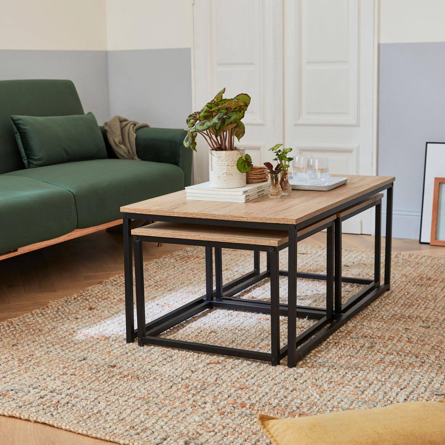 Set van 3 salontafels van zwart metaal en houtlook, inschuifbaar, 1x100x60x45cm / 2x50x50x38cm,sweeek,Photo2