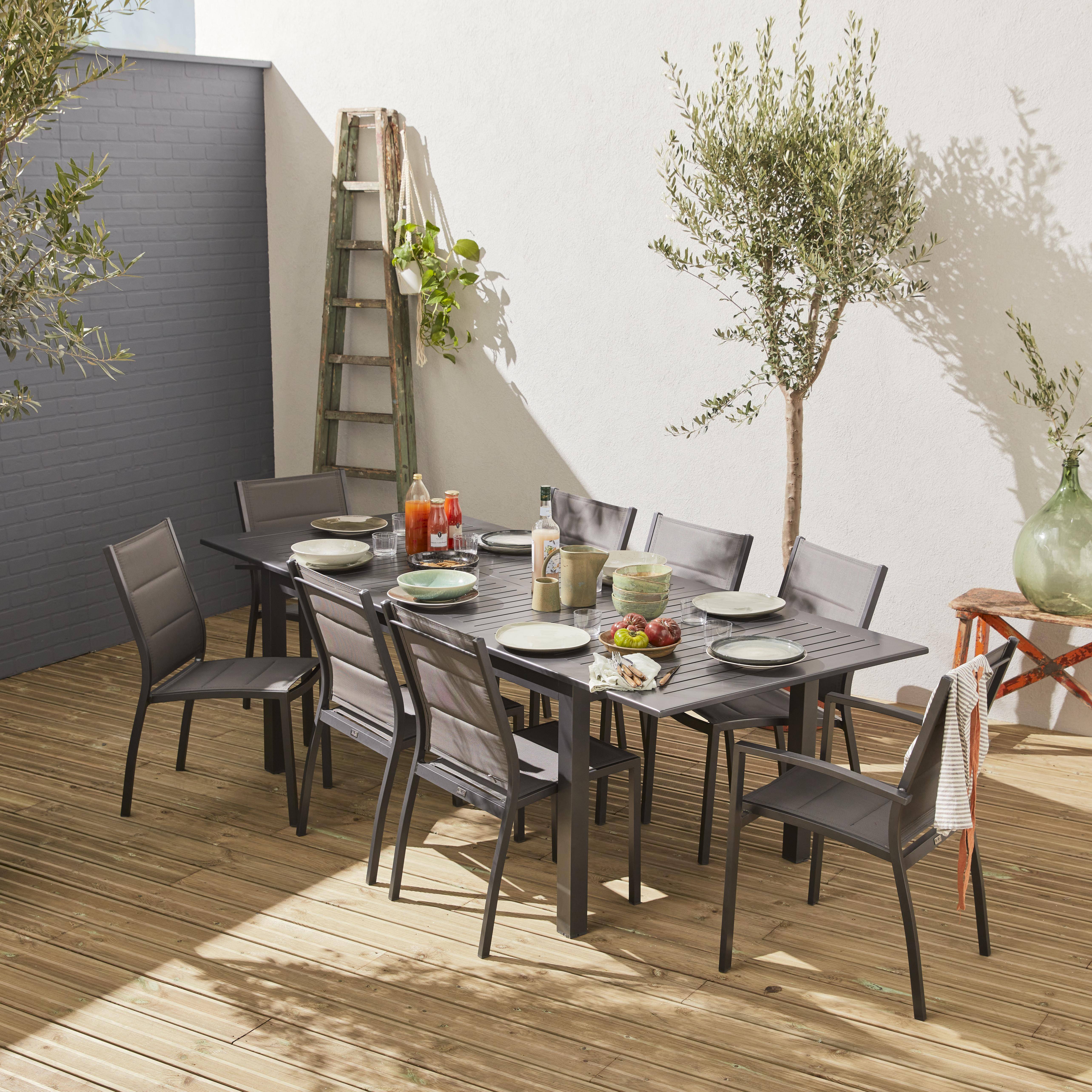 Set da giardino con tavolo allungabile - modello: Chicago, colore: Antracite - Tavolo in alluminio, dimensioni: 175/245cm con prolunga e 8 sedute in textilene,sweeek,Photo1