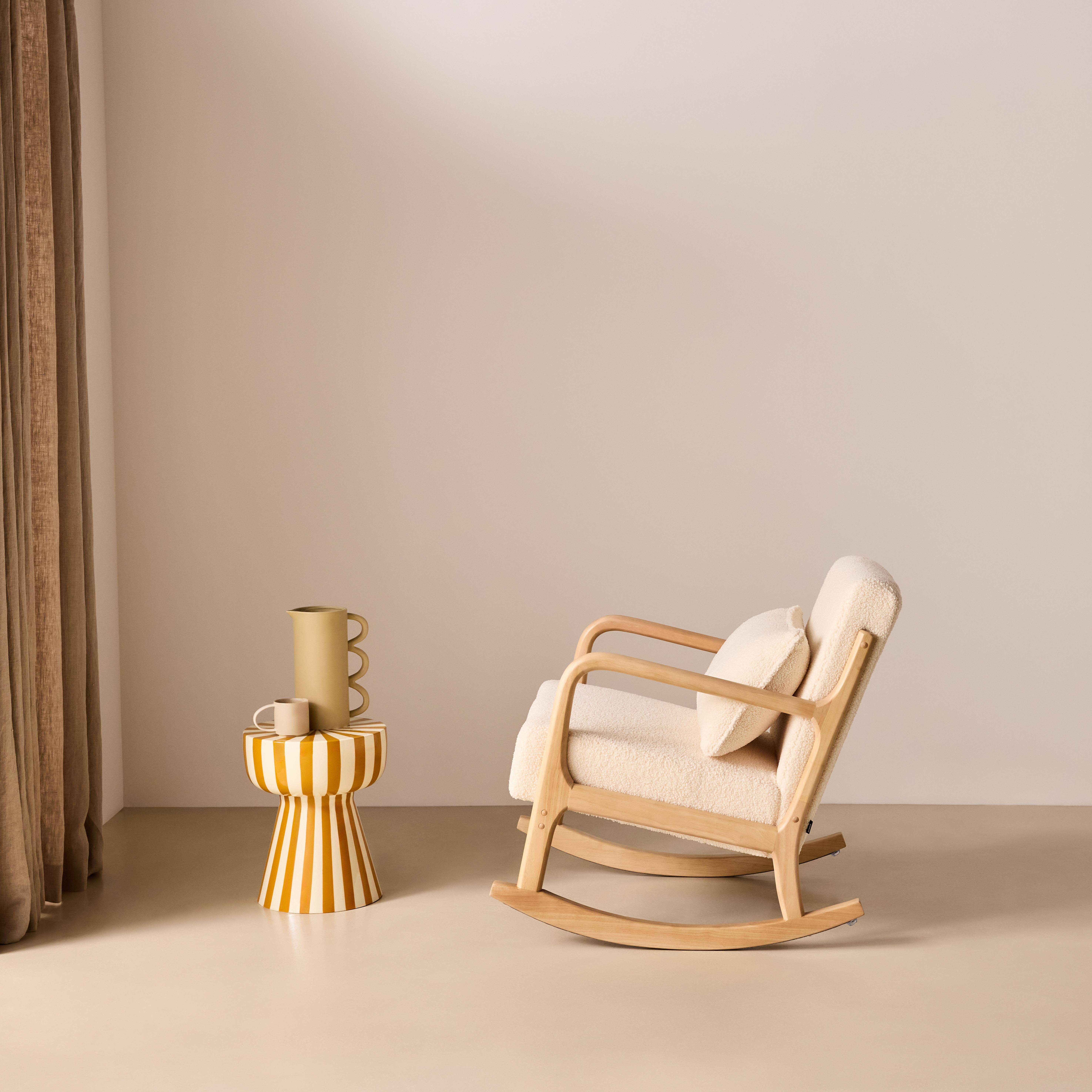 Fauteuil à bascule design en bois et tissu, bouclettes crème, 1 place, rocking chair scandinave Photo2