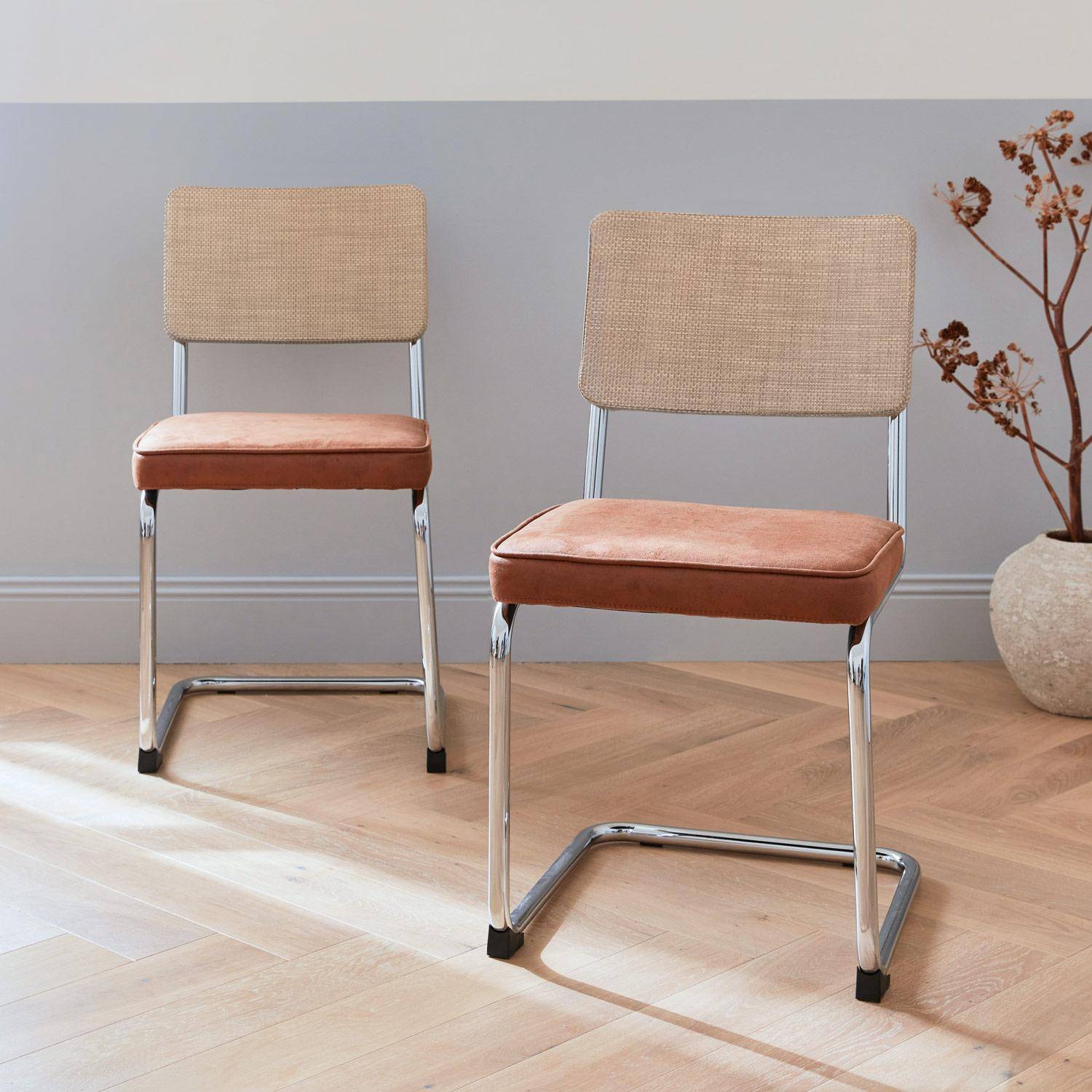 2 sillas cantilever - Maja - tela marrón claro y resina efecto ratán, 46 x 54,5 x 84,5cm   Photo2