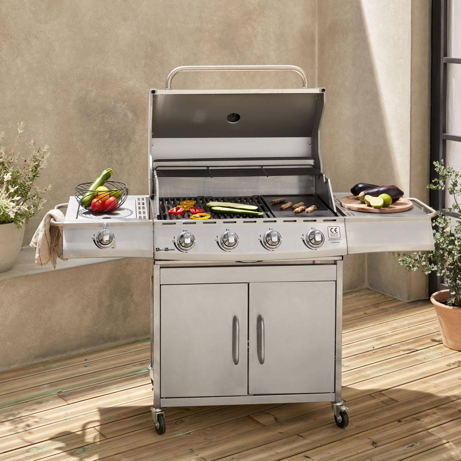 Barbecue gaz inox 17kW - Richelieu Inox - Barbecue 5 brûleurs dont 1 feu latéral, côté grill et côté plancha Photo1