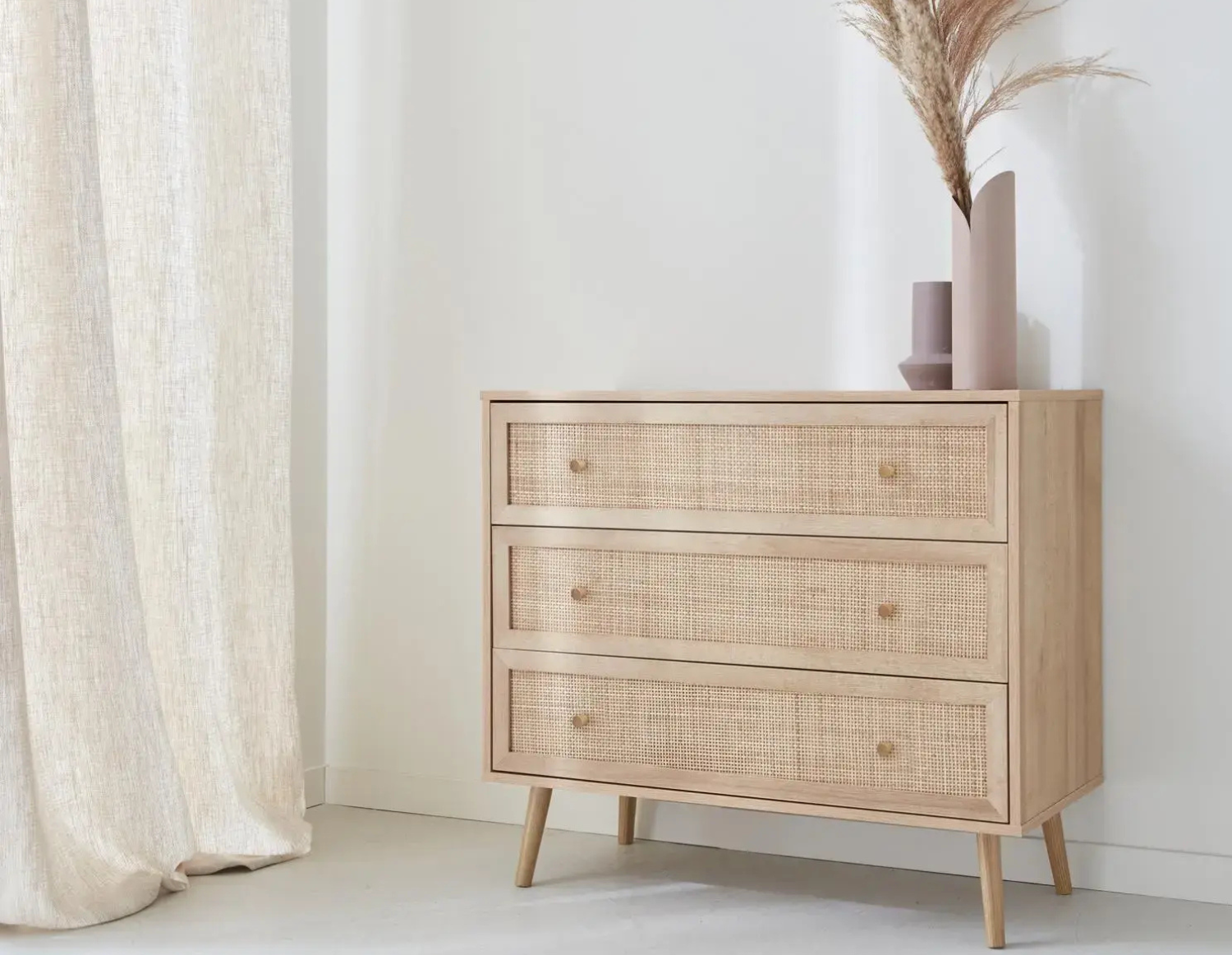 wood and cane effect