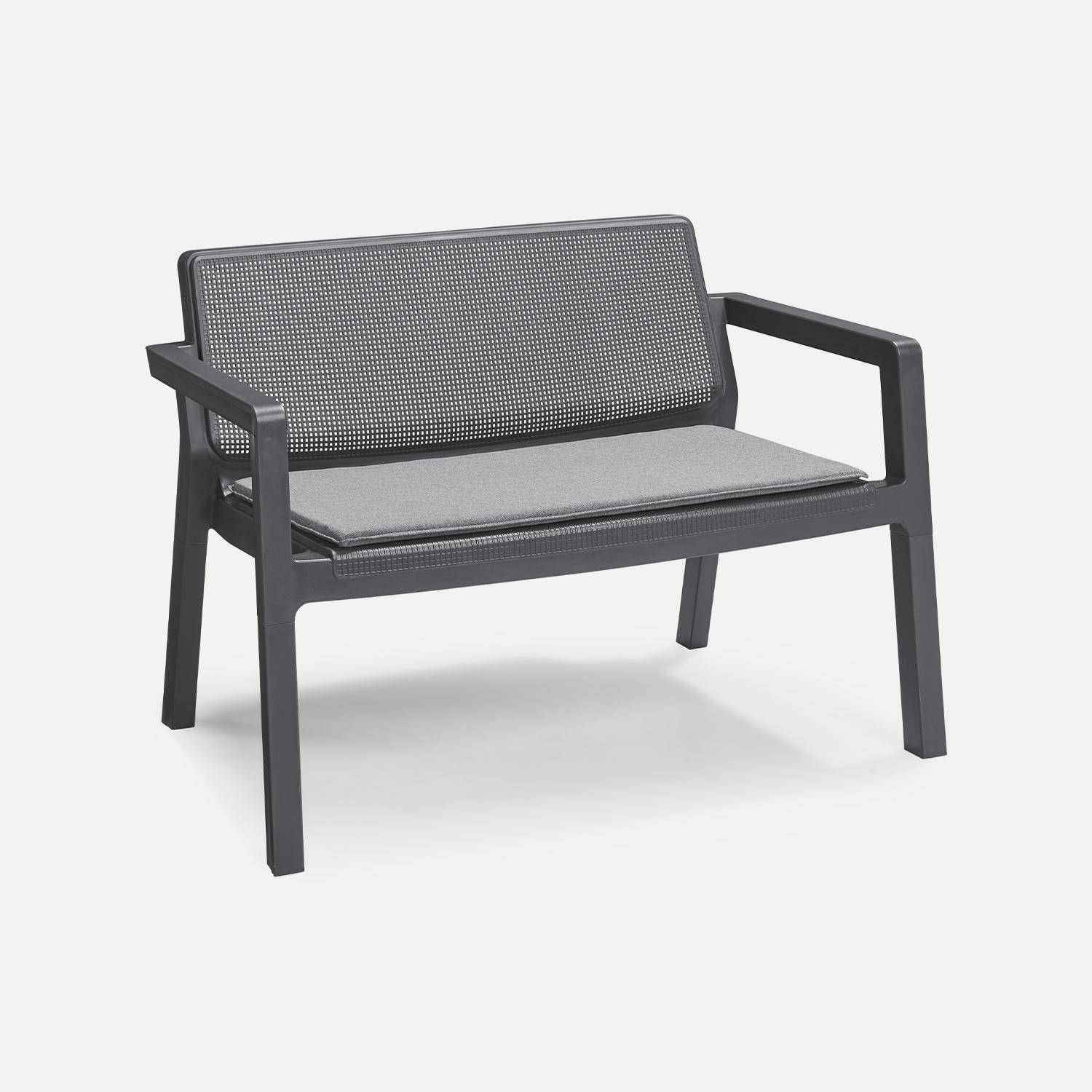 Salon de jardin 4 places - Emily -  résine plastique injectée Graphite avec coussins gris, deux fauteuils empilables, un canapé, une table basse Photo5