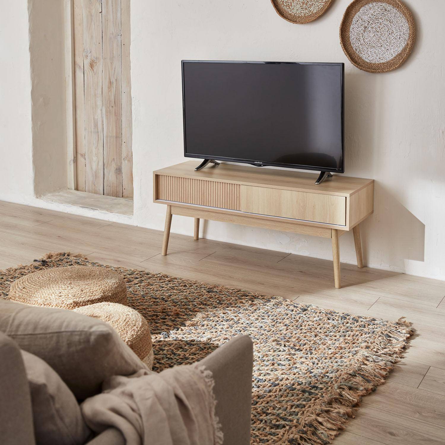Grooved wood detail TV stand with 2 sliding doors, 115x40x48cm - Linear - Natural Wood colour Photo1