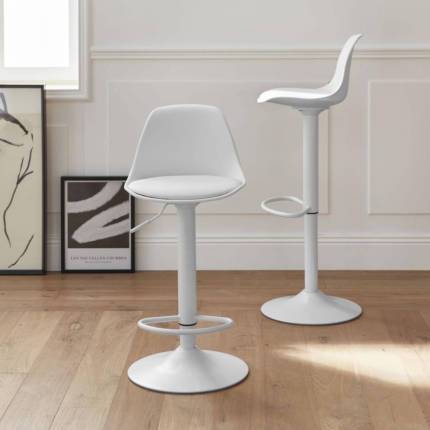 Tabourets de bar réglables 61,5/83,5cm - Noah - simili cuir blanc - hauteur réglable, repose-pieds,sweeek,Photo1