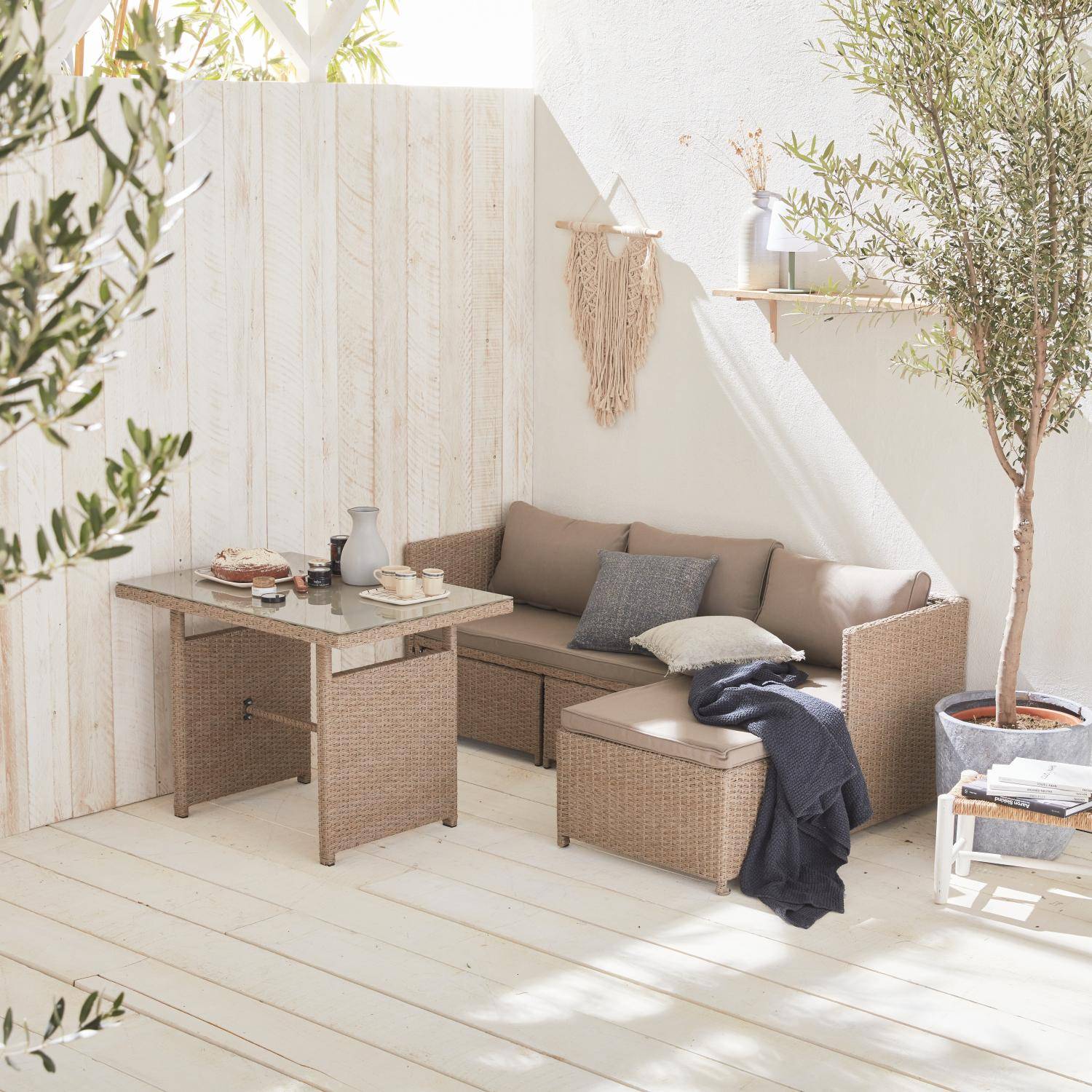 Tuinset 6 plaatsen - Reggiano - hars naturel, beige kussens - Tuintafel met sofa, chaise longue en 2 inschuifbare poefs,sweeek,Photo2