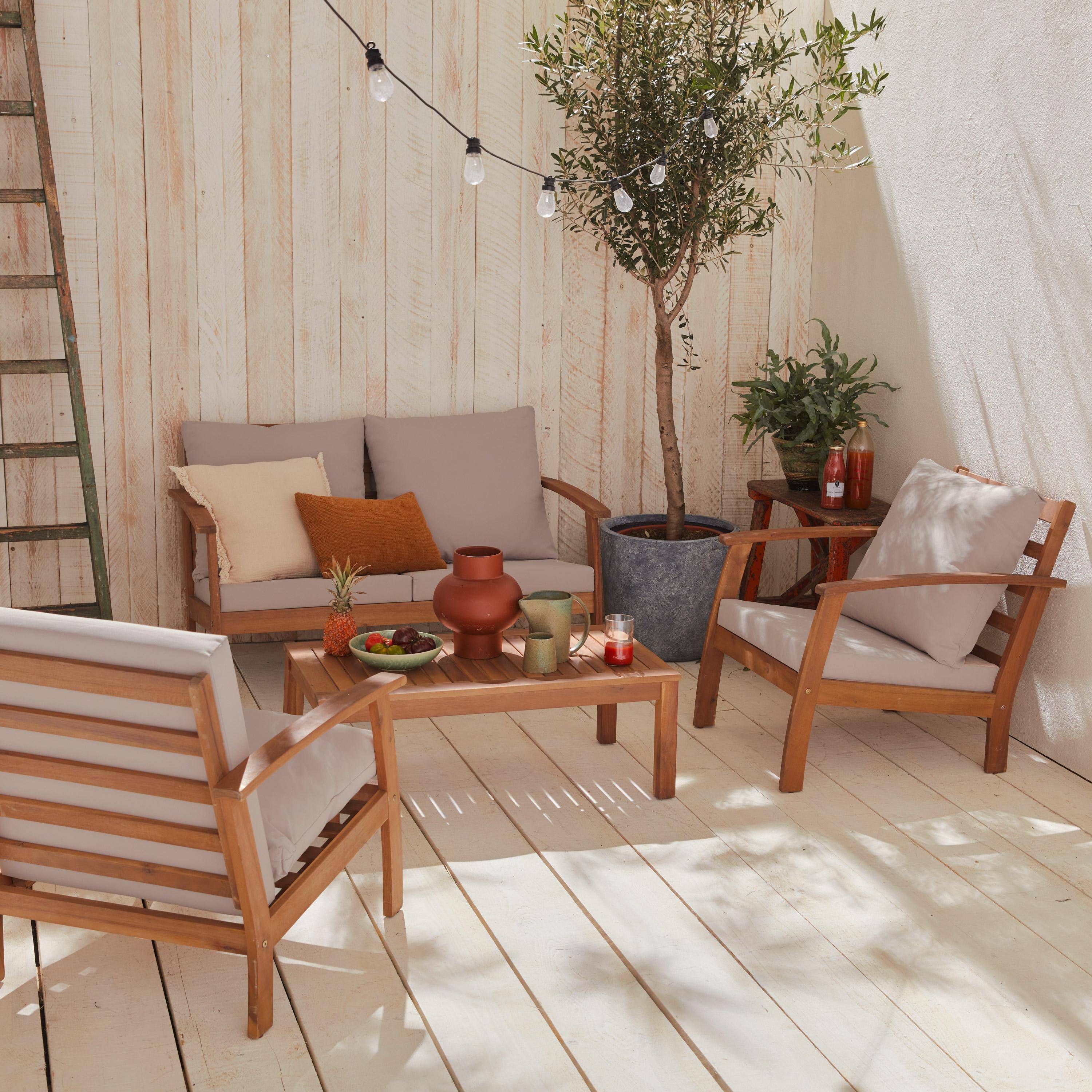 4-osobowy drewniany zestaw mebli ogrodowych - Ushuaïa - poduszki ecru, sofa, fotele i stolik kawowy z drewna akacjowego Photo2